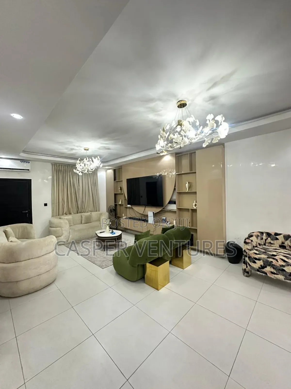 Furnished 2bdrm Apartment in Admiralty Way, Lekki Phase 1 for rent in Lekki Phase 1