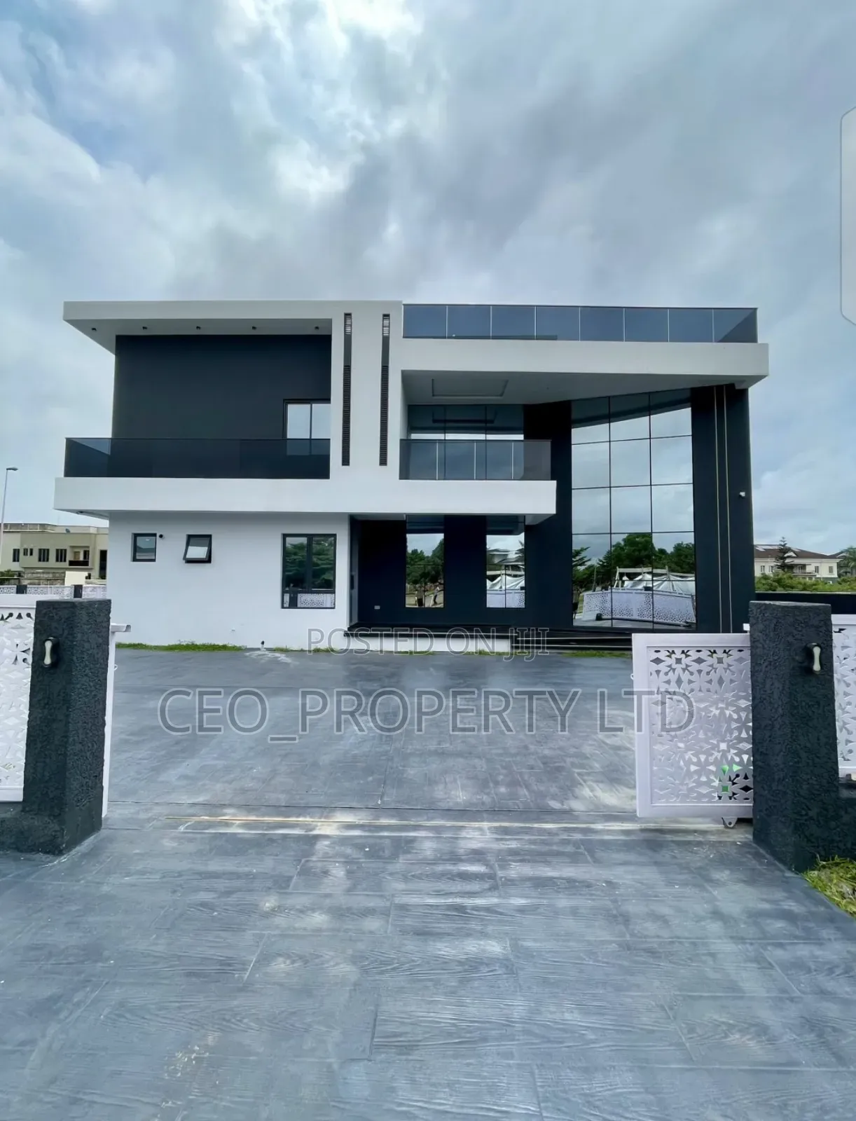 Furnished 5bdrm Duplex in Royal Garden Estate, VGC / Ajah for sale in VGC / Ajah