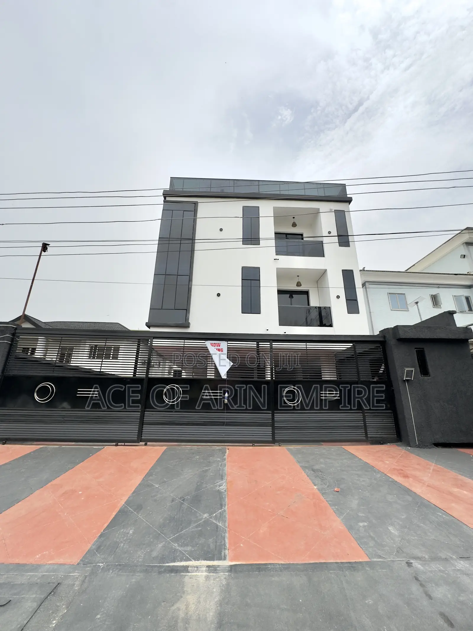 3bdrm Apartment in Lekki Phase 1 for sale in Lekki Phase 1