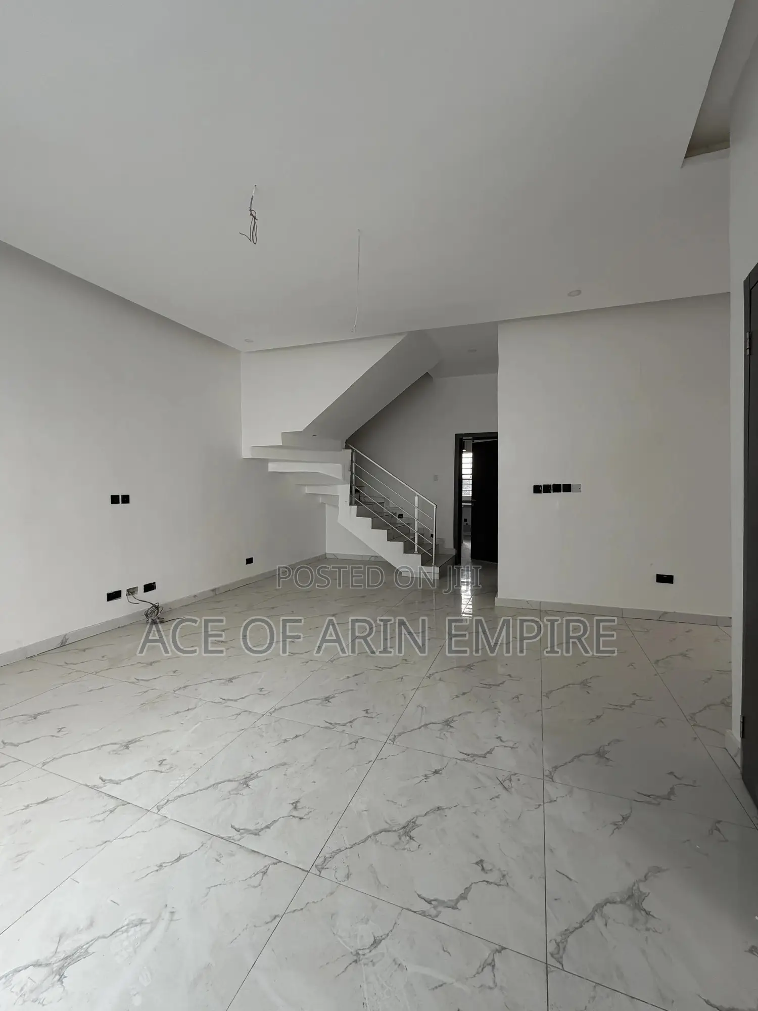 4bdrm Duplex in Vgc for sale in VGC / Ajah