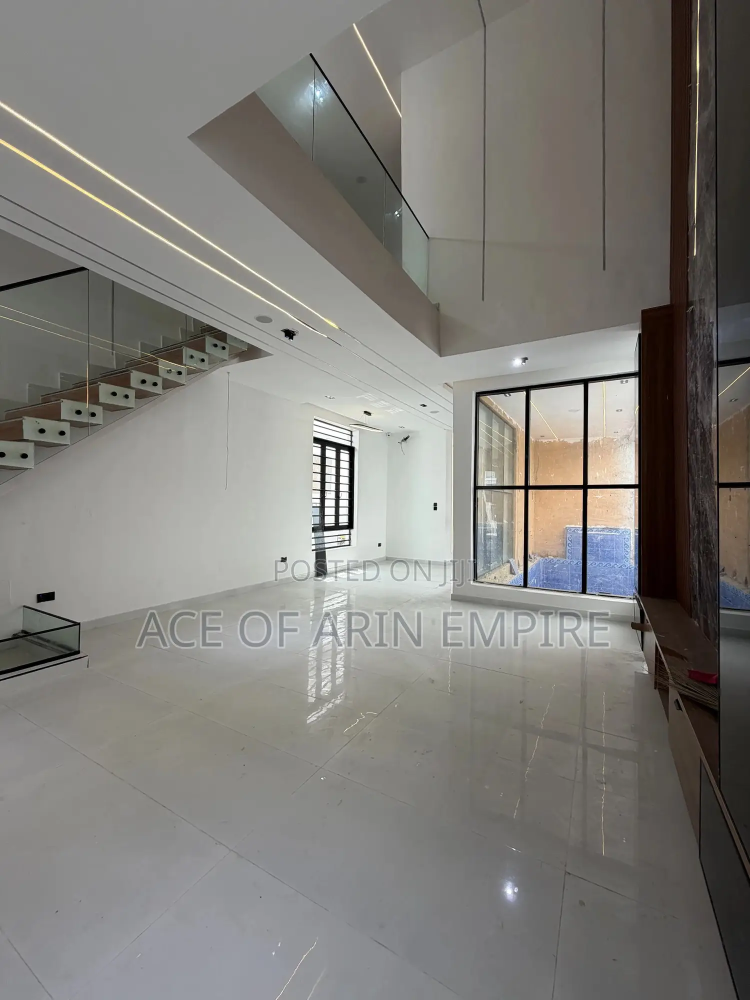 5bdrm Duplex in Orchid, Ikota for sale in Ikota