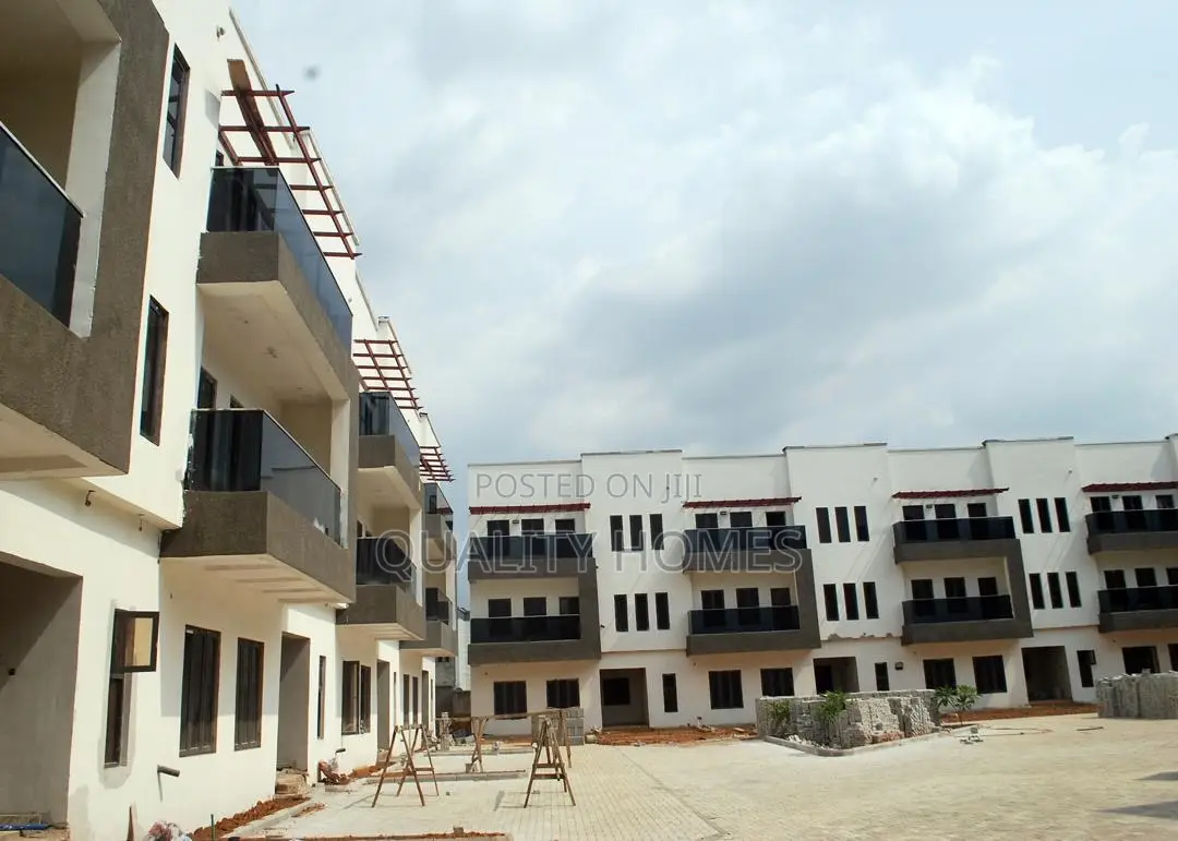 Furnished 8bdrm Duplex in Mabushi for sale in Mabushi