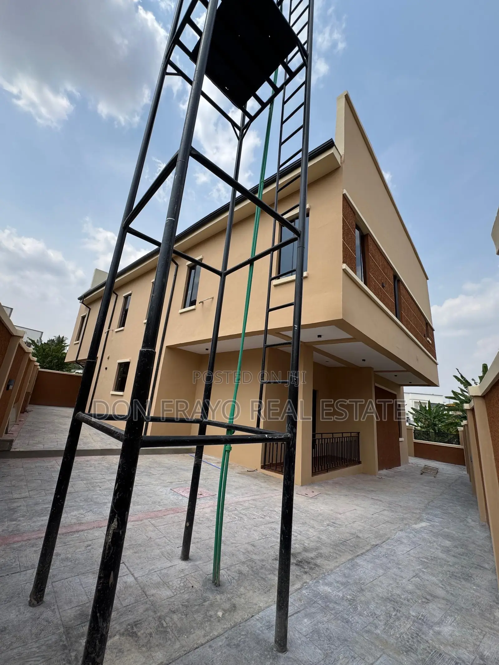 4bdrm Duplex in Carlton Gate Estate, Akobo for sale in Akobo