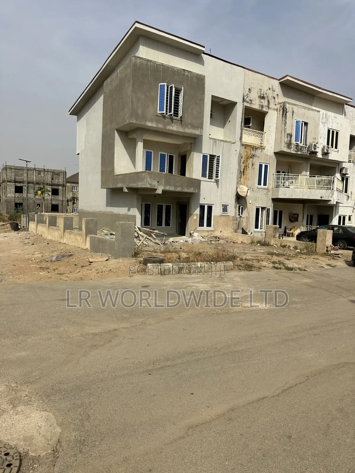 Furnished 4bdrm Townhouse/Terrace in Lugbe District for Sale in Lugbe District