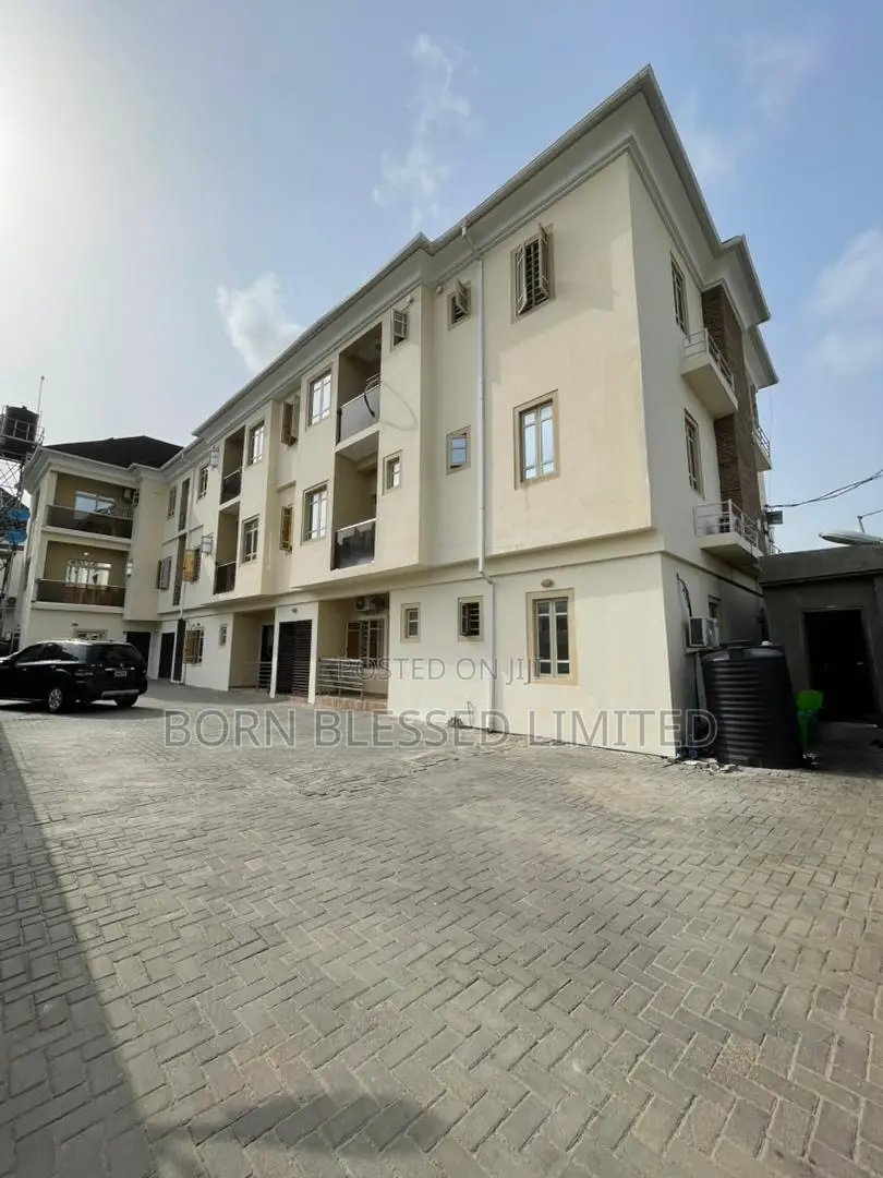 2bdrm Block of Flats in Chevron for rent in Chevron