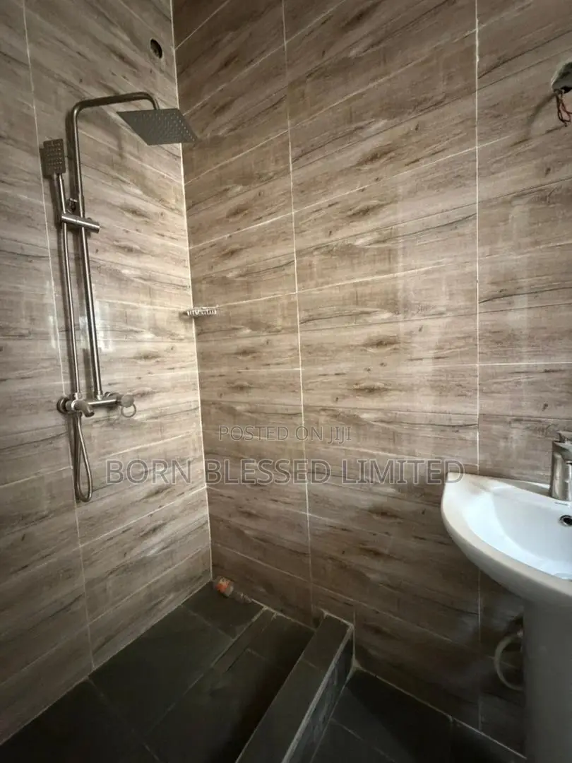 2bdrm Block of Flats in Metro Homes, Abraham Adesanya Estate for rent in Abraham Adesanya Estate