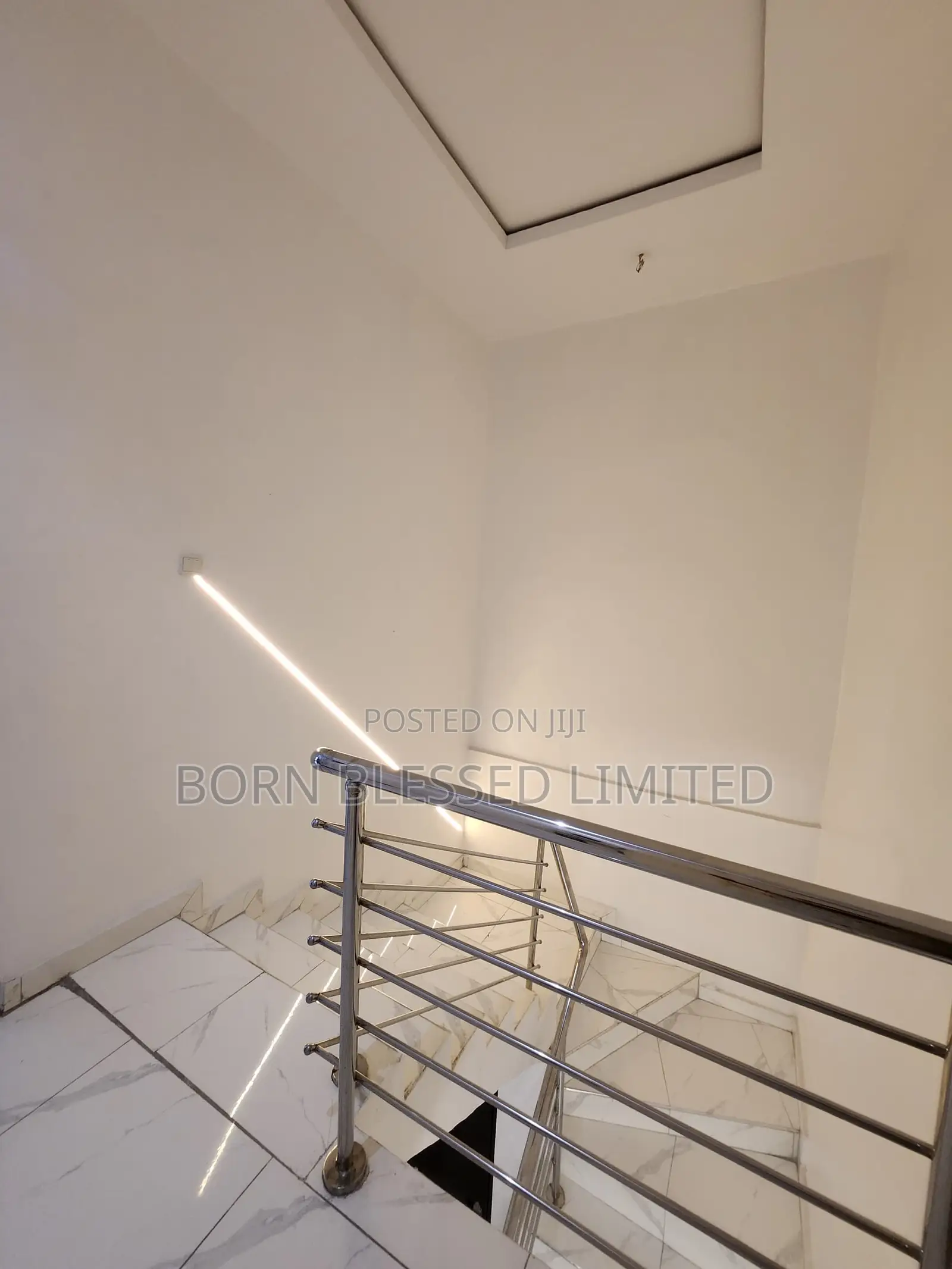 Furnished 3bdrm Duplex in Metro, Abraham Adesanya Estate for rent in Abraham Adesanya Estate