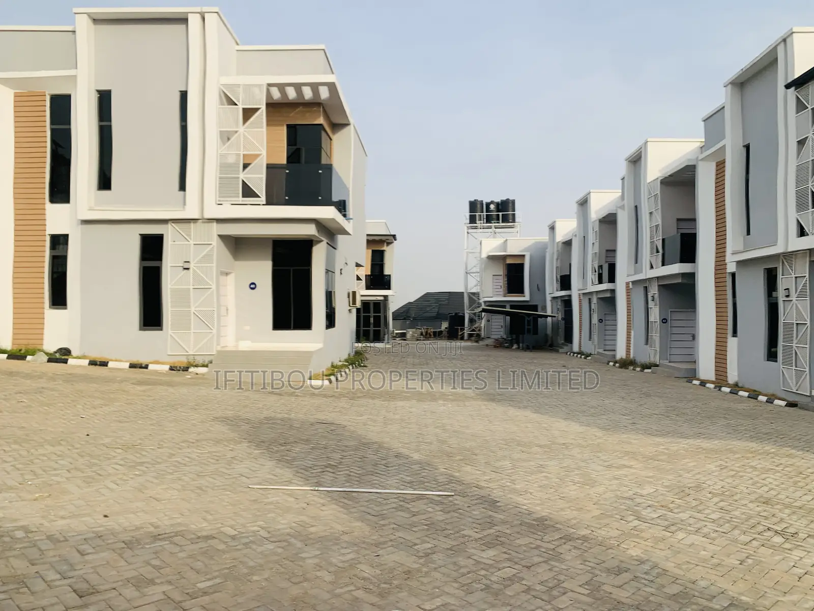 4bdrm Duplex in Hillside Estate for rent in Asokoro
