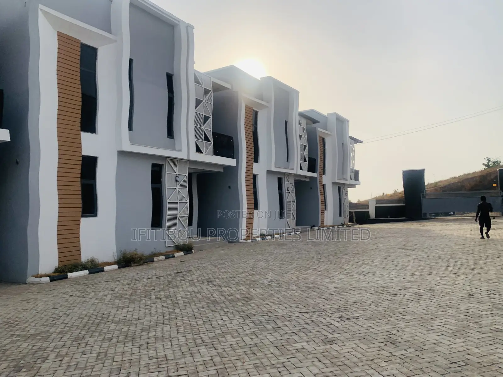 4bdrm Duplex in Hillside Estate for rent in Asokoro