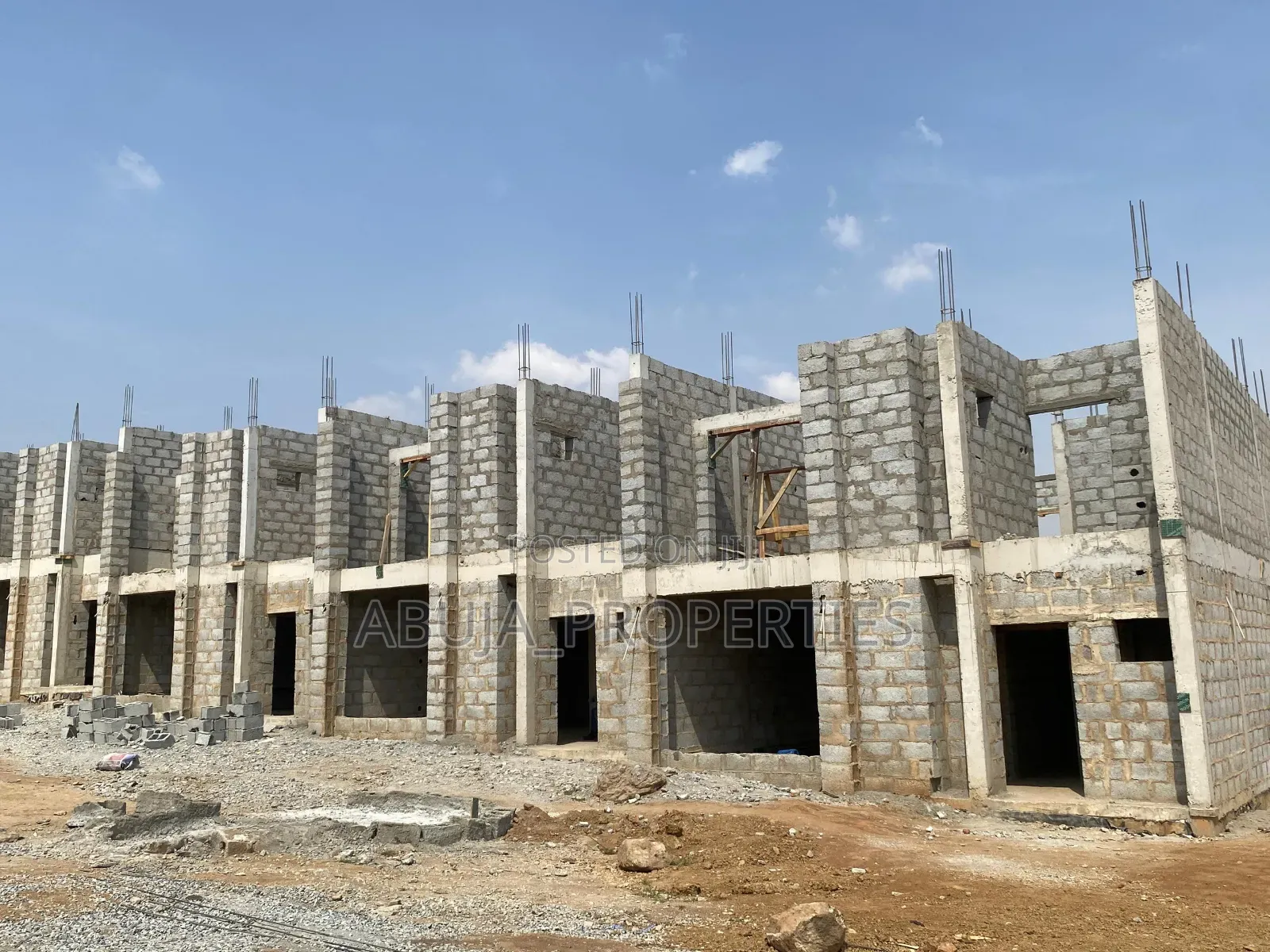 4bdrm Duplex in In A Secured Estate, Life Camp for sale in Life Camp