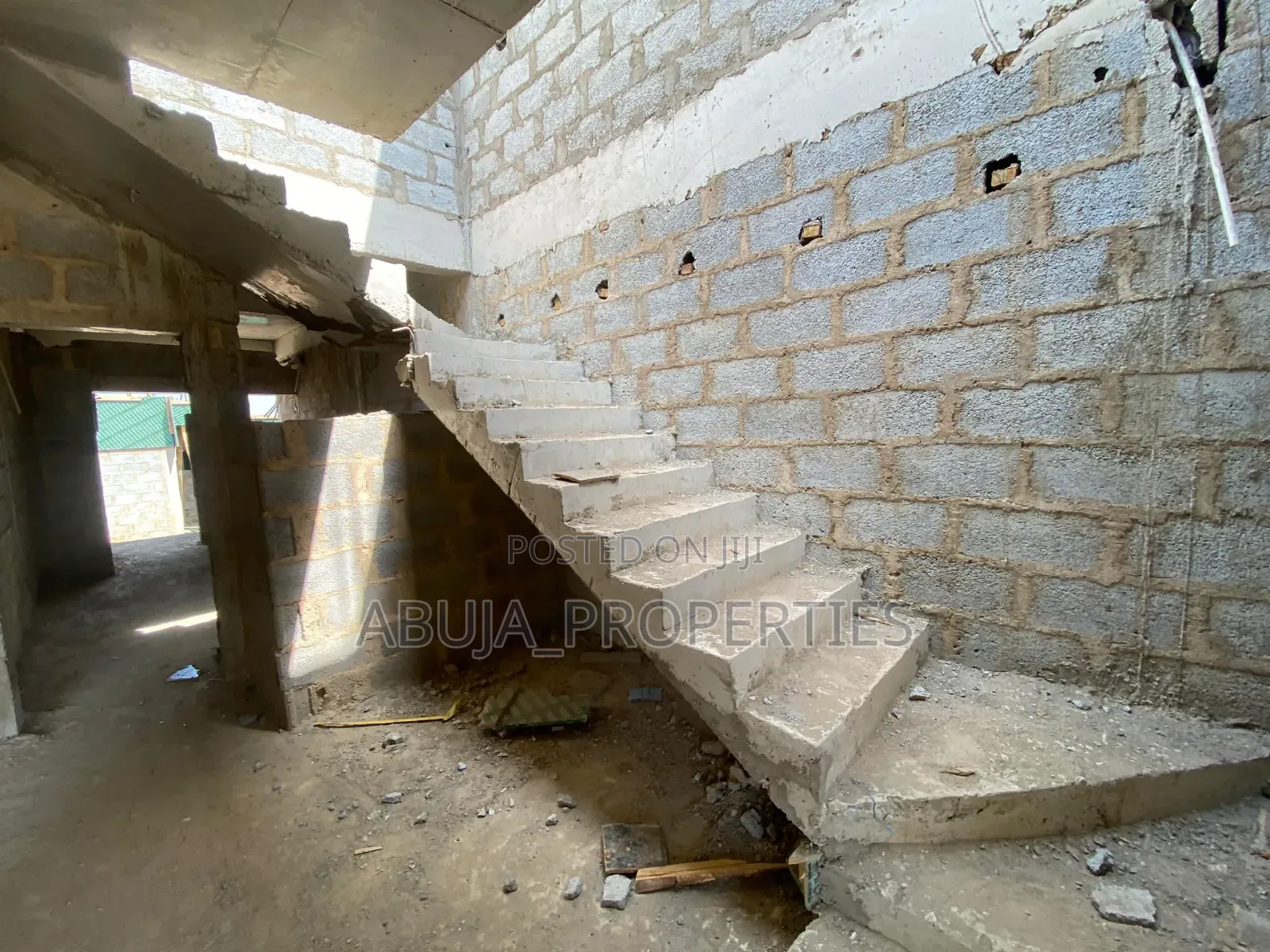 4bdrm Duplex in In A Secured Estate, Life Camp for sale in Life Camp