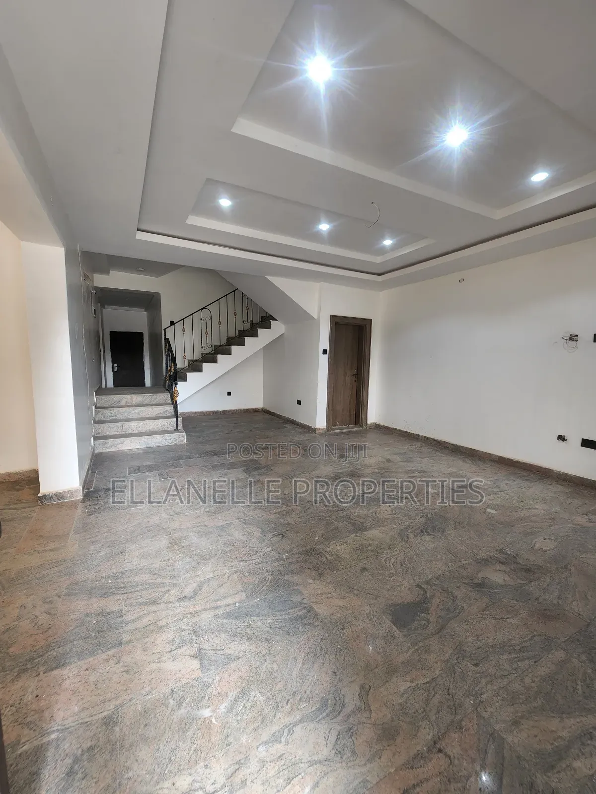 5bdrm Townhouse / Terrace in Asokoro for rent in Asokoro