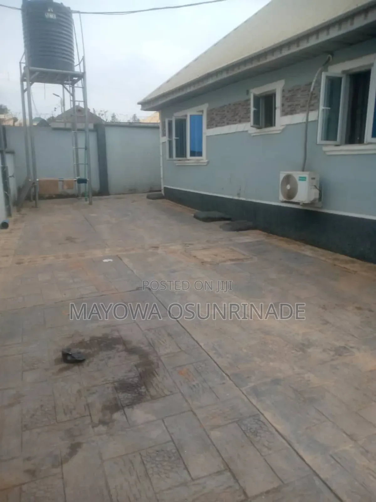 3bdrm Apartment in Ologuneru for rent in Ologuneru