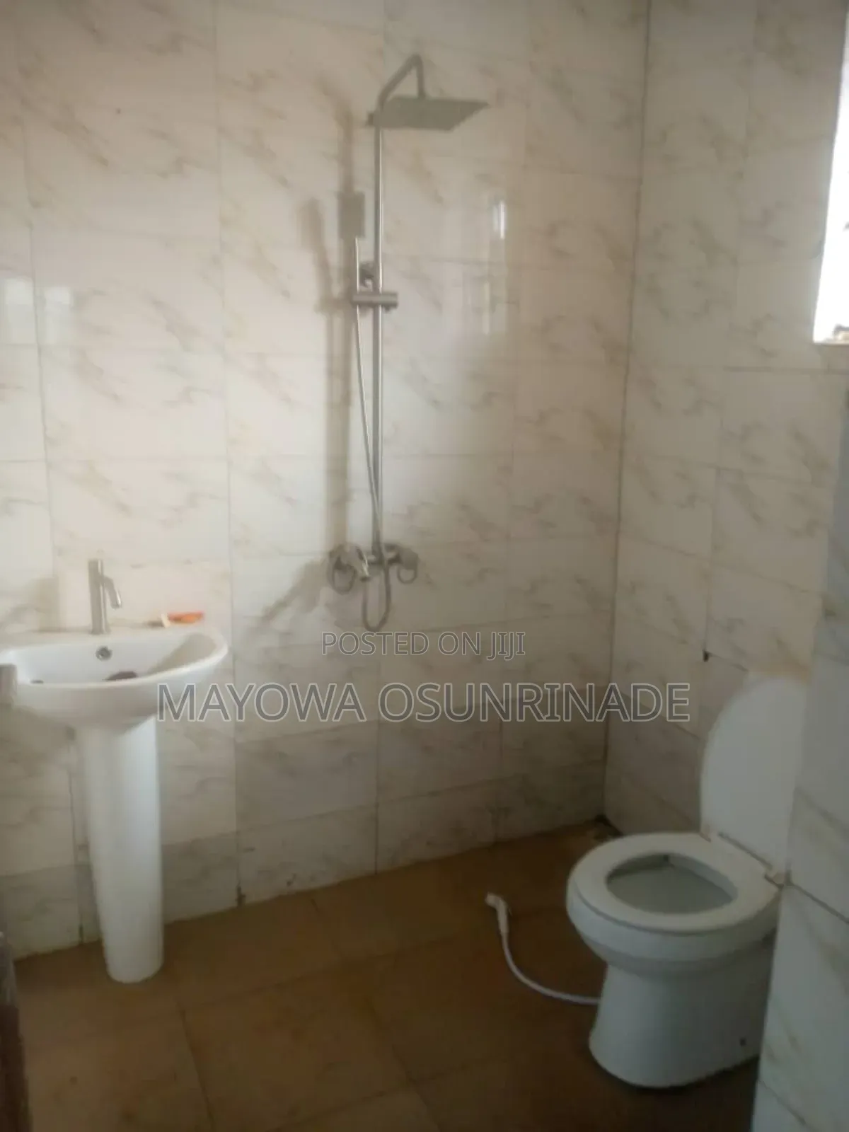 3bdrm Apartment in Ologuneru for rent in Ologuneru