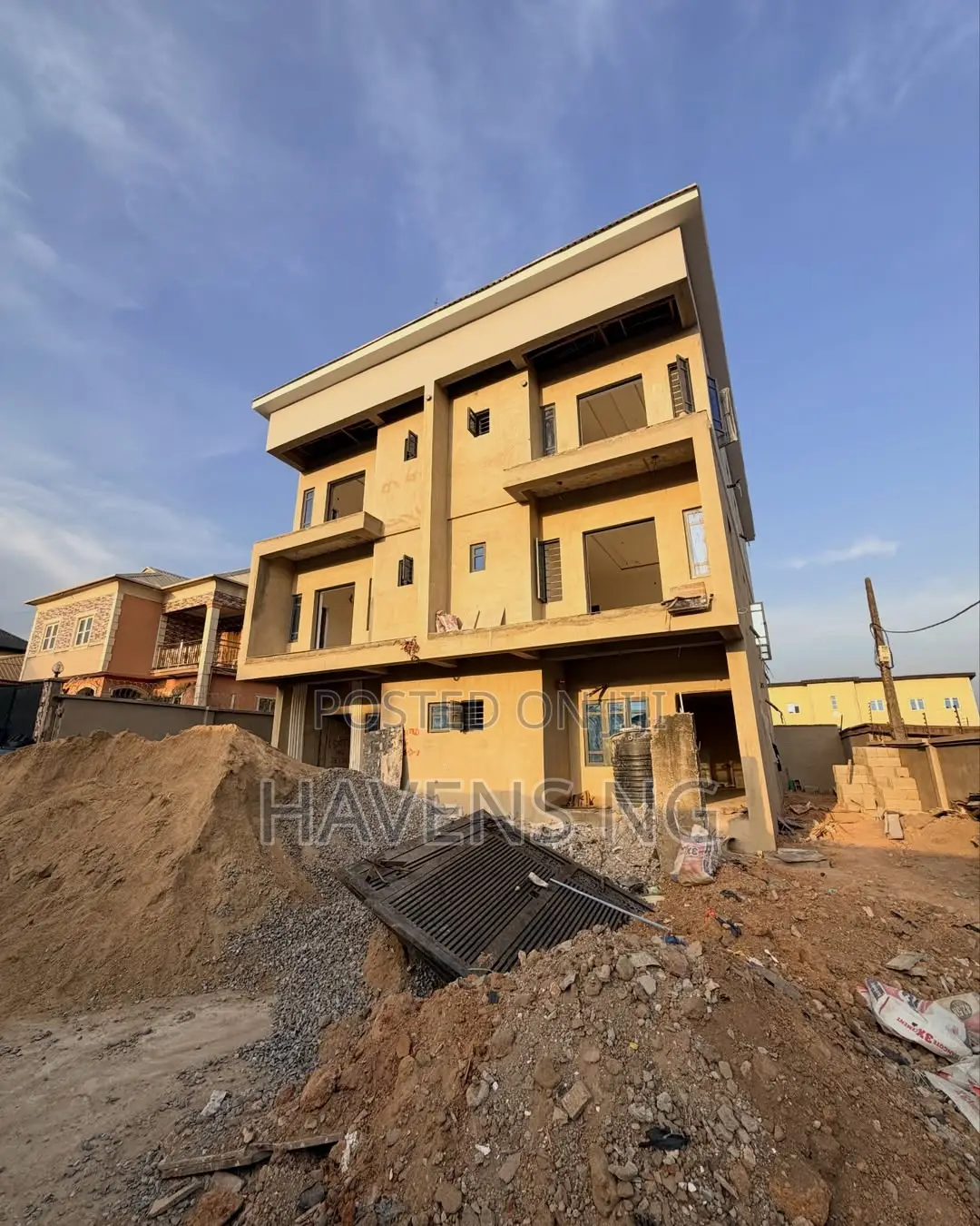 4bdrm Duplex in Ogba GRA for sale in Ogba GRA