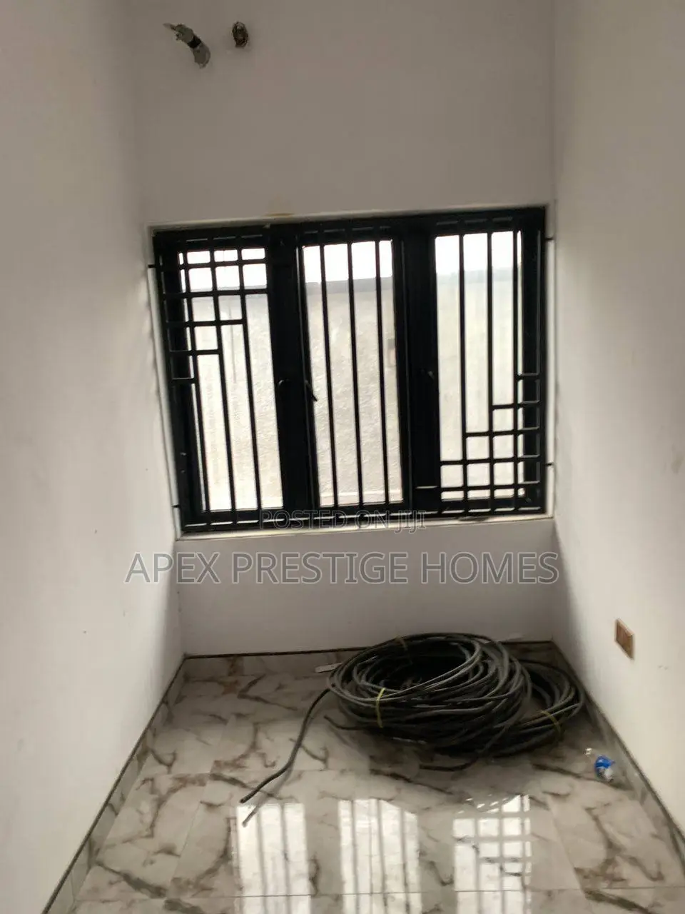 2bdrm Apartment in Bode Thomas for sale in Bode Thomas