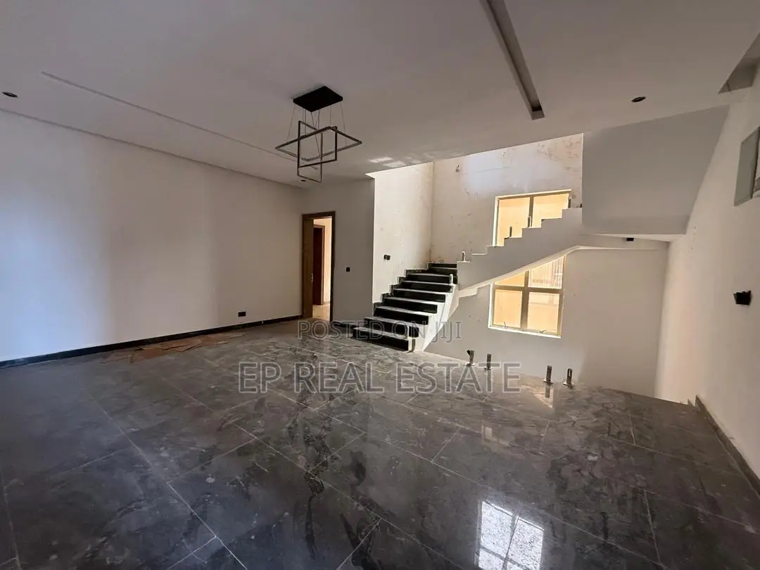 5bdrm House in Maitama for sale in Maitama