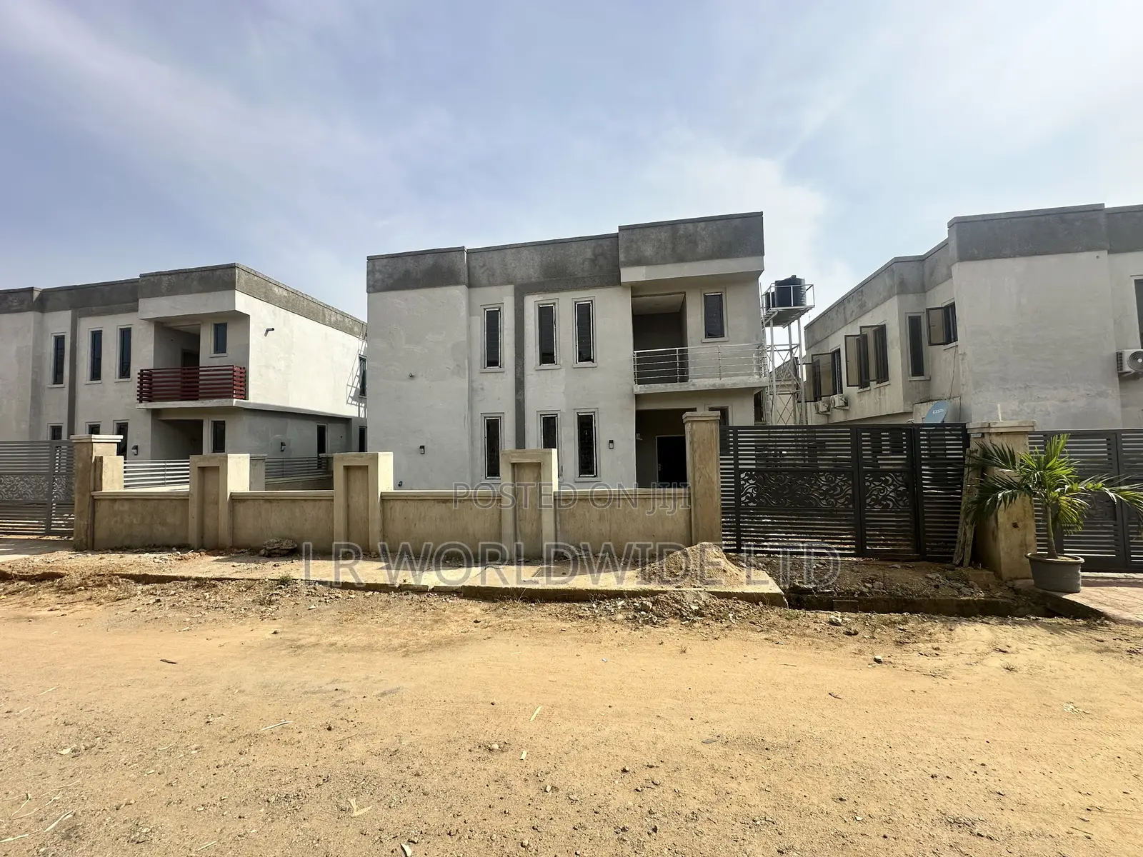 4bdrm Duplex in Apo District for sale in Apo District