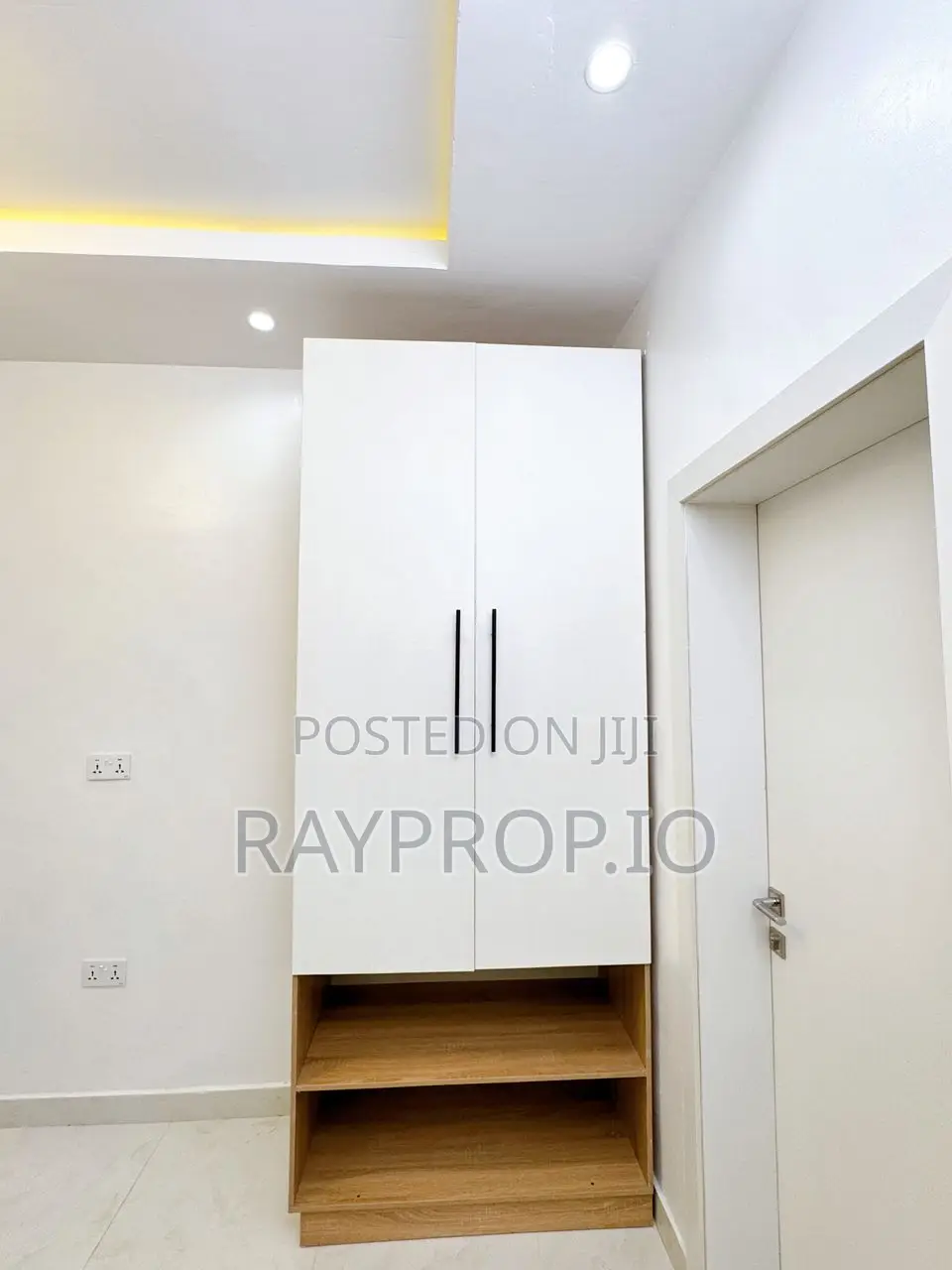 2 Bedroom Shortlet in Surulere in Abraham Adesanya
