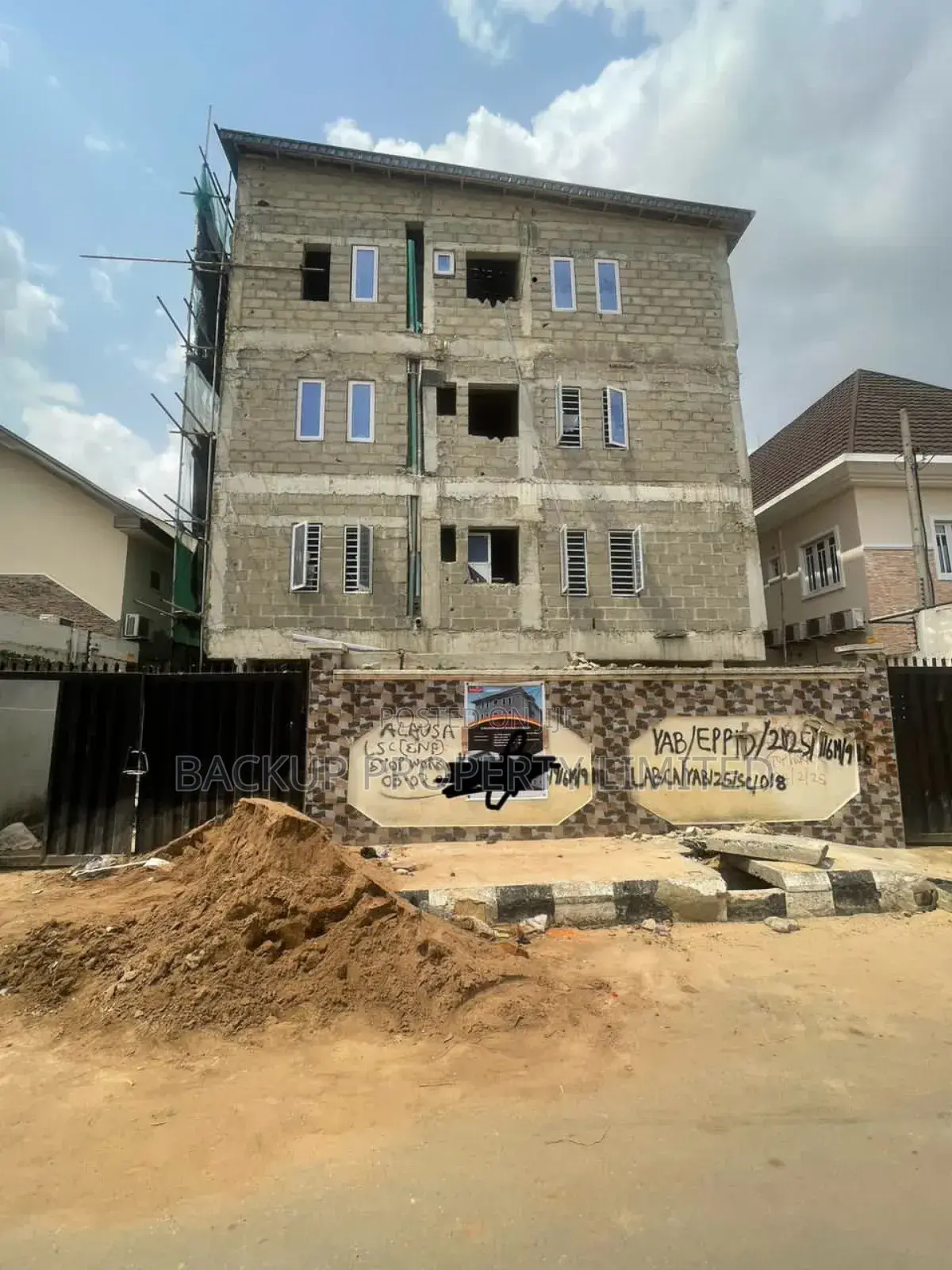 2bdrm Apartment in Alagomeji for sale in Alagomeji