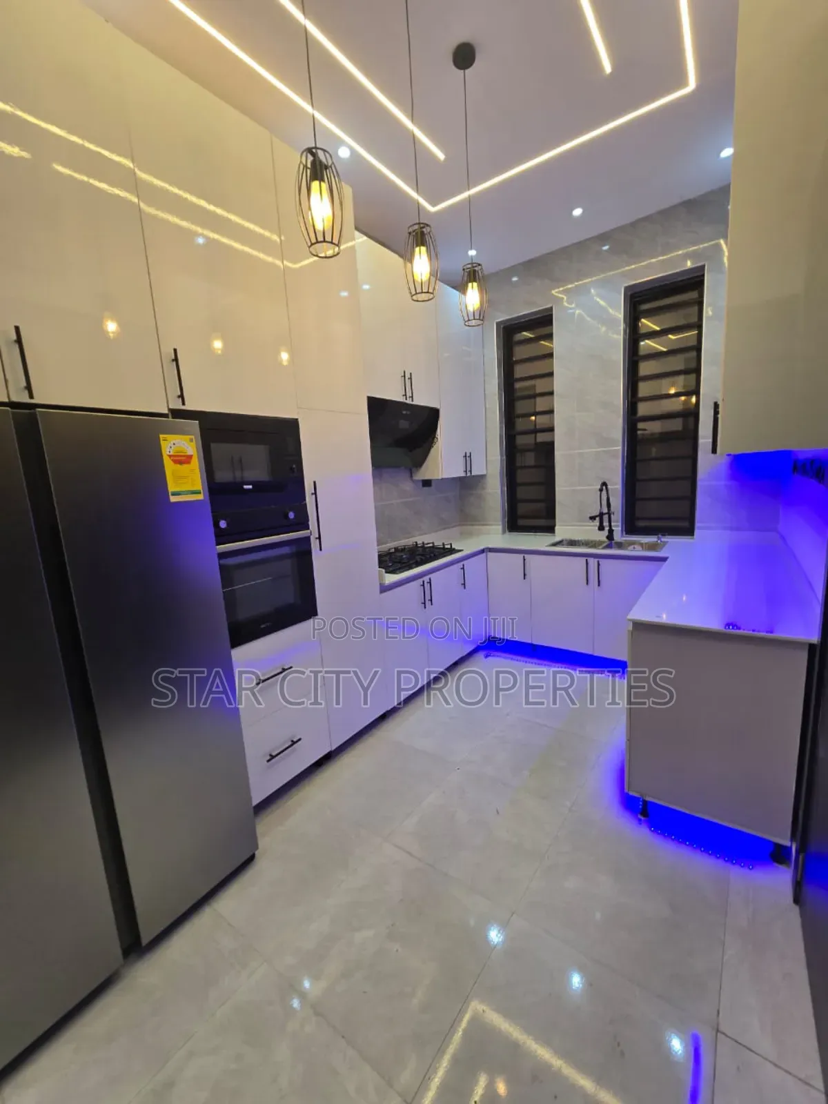 5bdrm Duplex in Magodo Gra Phase 2 for sale in GRA Phase 2 Shangisha