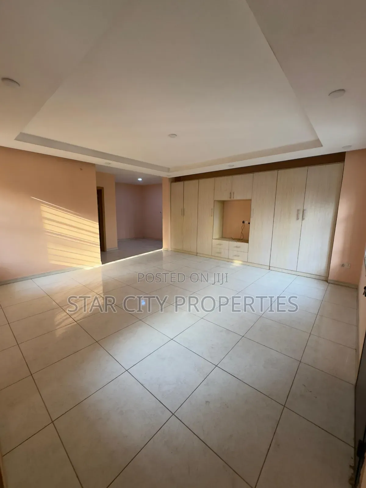 3bdrm Apartment in Ikeja Gra Lagos for rent in Ikeja GRA