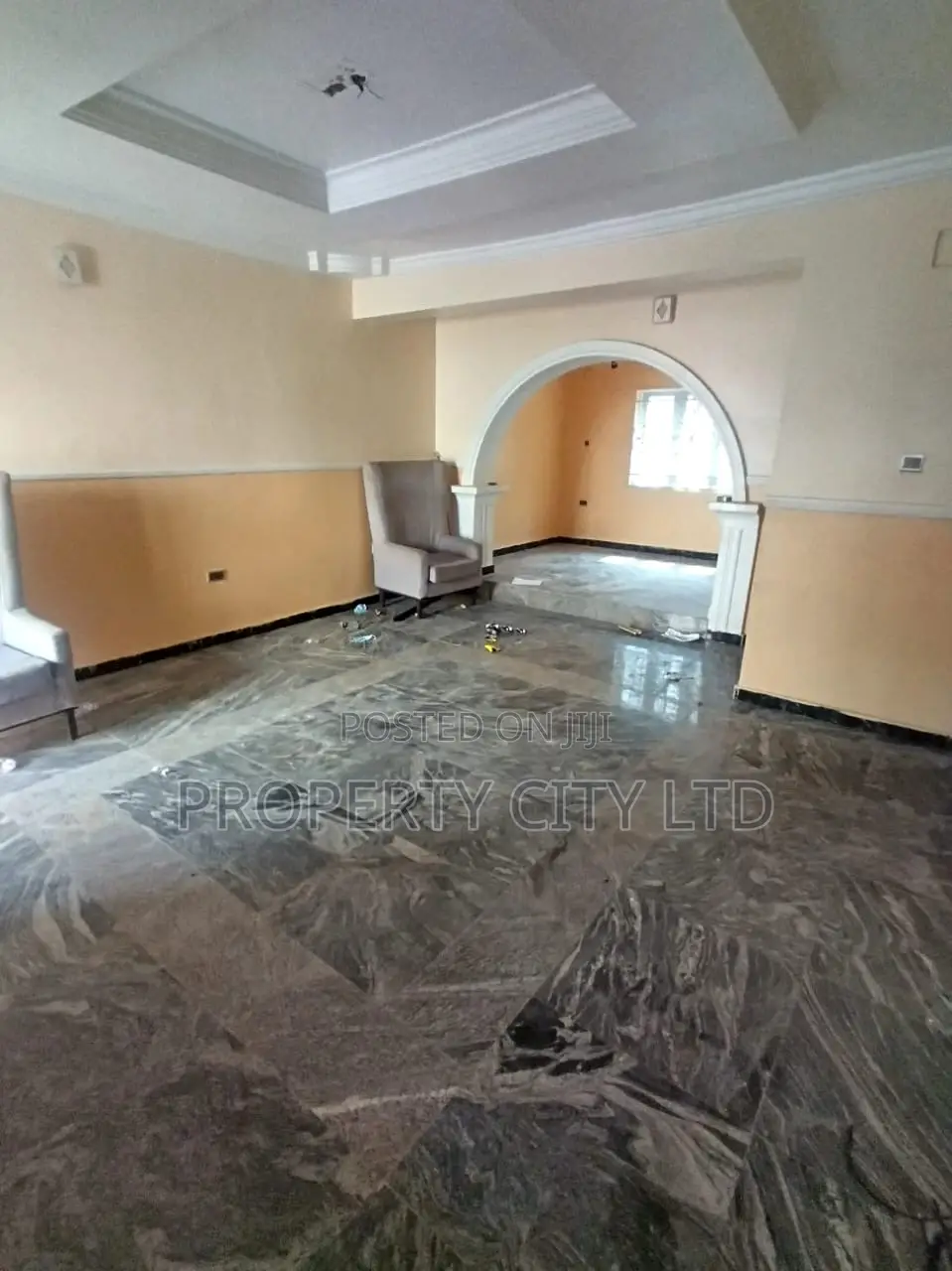 12bdrm Mansion in Alogba Estate And, Ibeshe / Ikorodu for sale in Ibeshe / Ikorodu