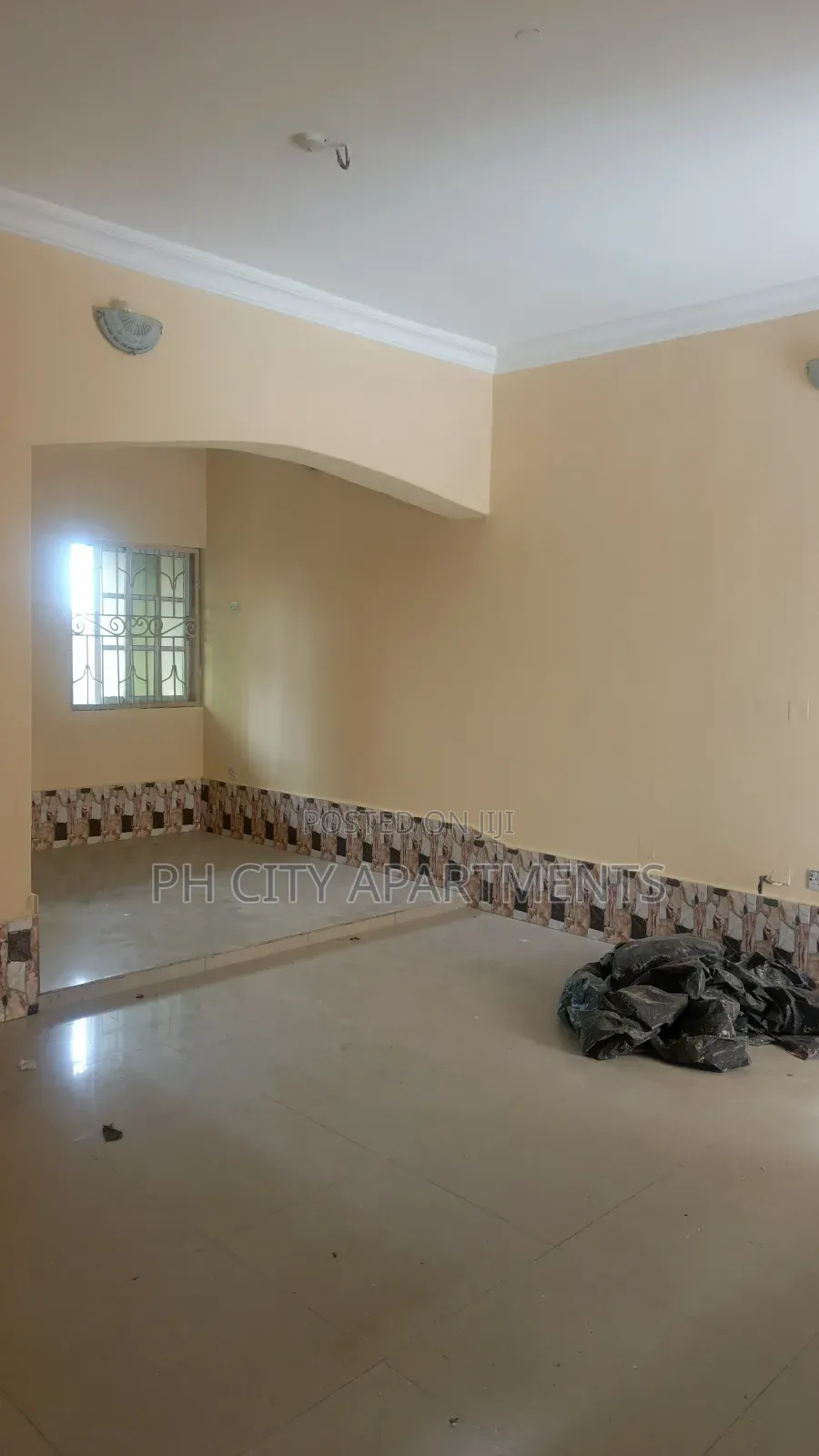 3bdrm Block of Flats in Eliozu for sale in Eliozu