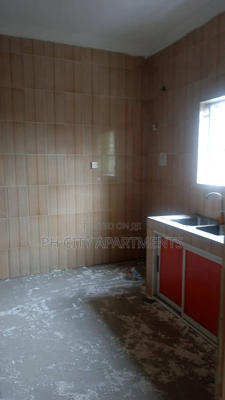 3bdrm Block of Flats in Eliozu for sale in Eliozu