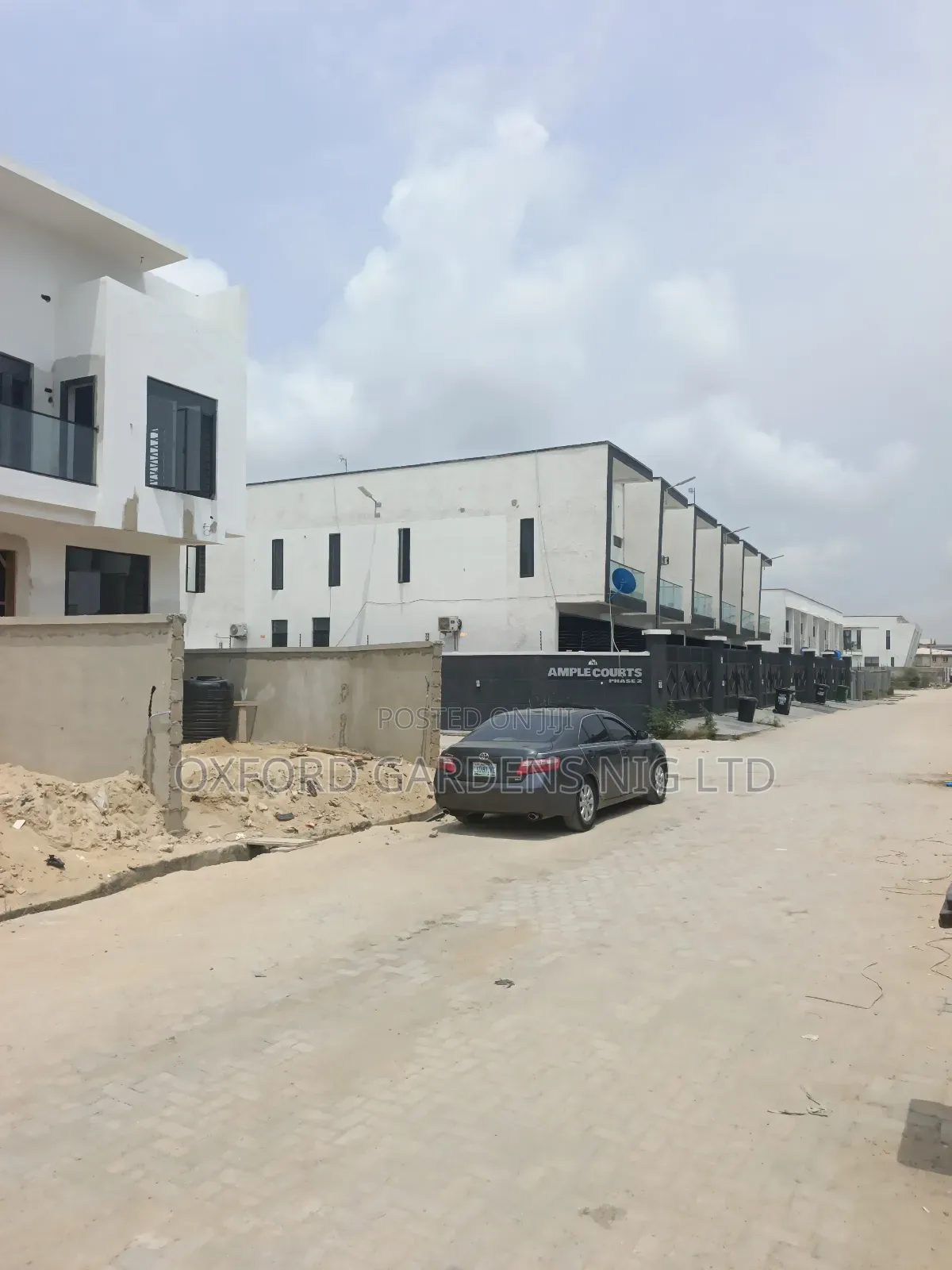 4bdrm Duplex in Ikota Gra Estate for sale in Ikota