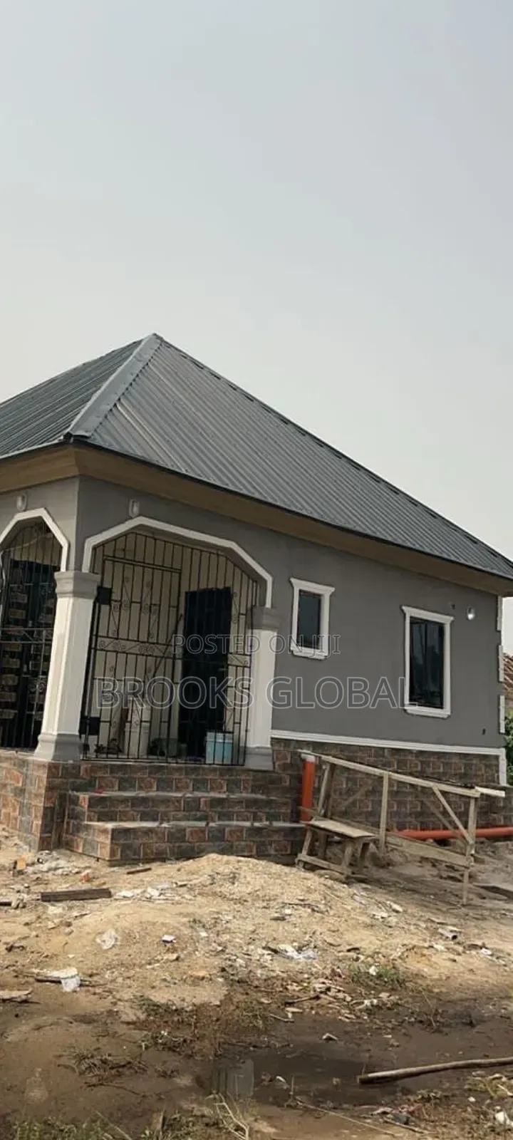 2bdrm Bungalow in Warri for sale in Warri