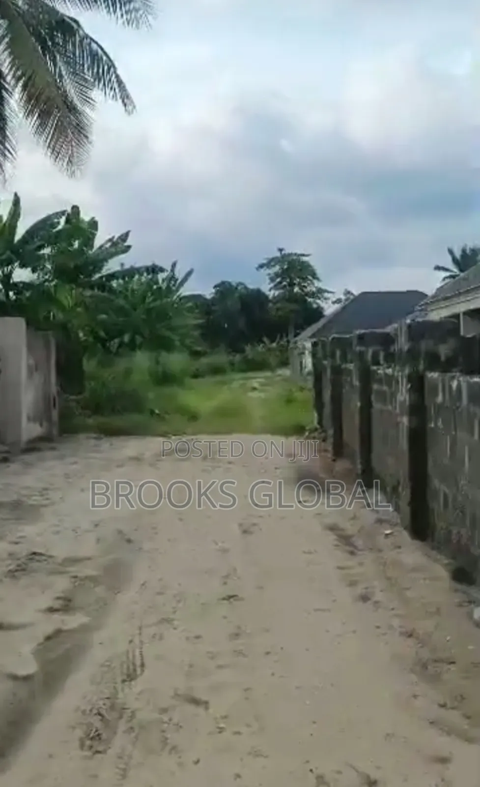 A Plot of 80/100 in an Estate at Airport Rd, Warri for Sale in Warri