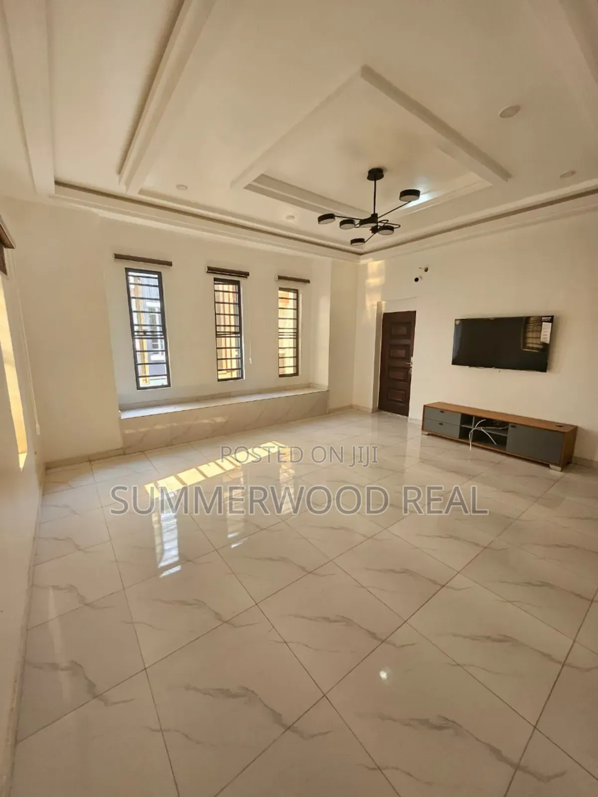 2bdrm Duplex in Lekki Phase 2 for sale in Lekki Phase 2