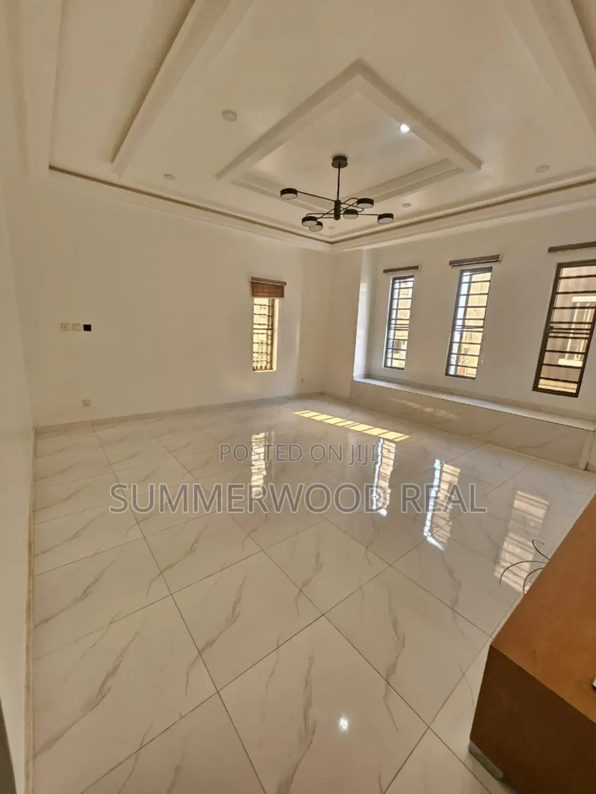 2bdrm Duplex in Lekki Phase 2 for sale in Lekki Phase 2
