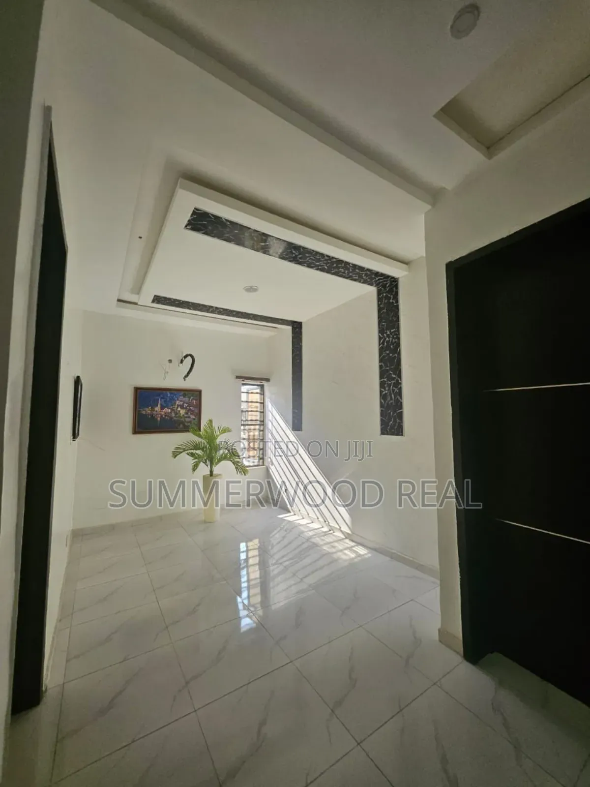 2bdrm Duplex in Lekki Phase 2 for sale in Lekki Phase 2