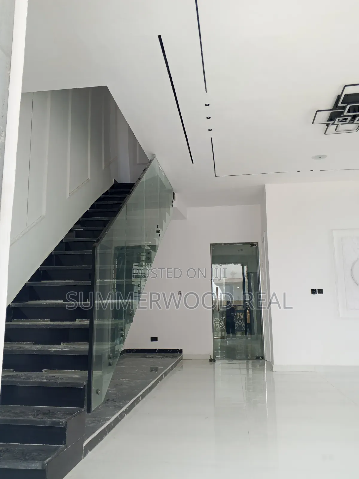 4bdrm Duplex in Lekki Phase 2 for sale in Lekki Phase 2