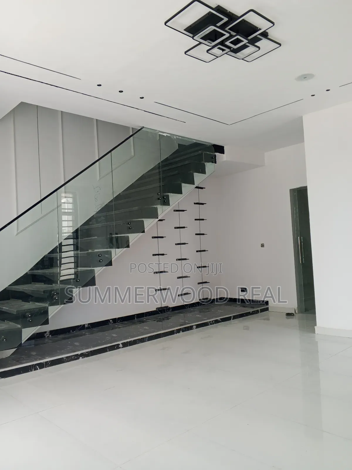 4bdrm Duplex in Lekki Phase 2 for sale in Lekki Phase 2