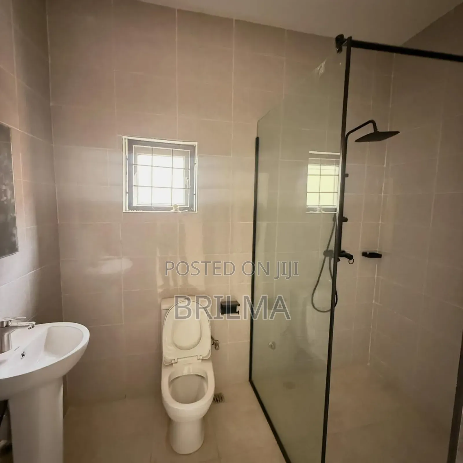 4bdrm Duplex in Life Camp for sale in Life Camp