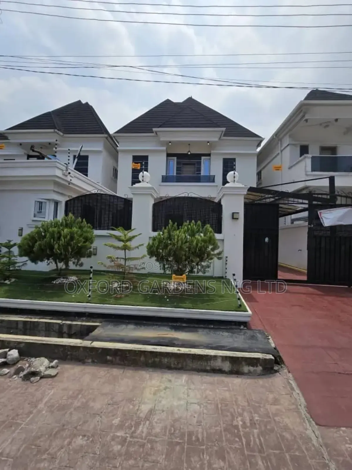 4bdrm Duplex in Bera Estate, Chevron for sale in Chevron