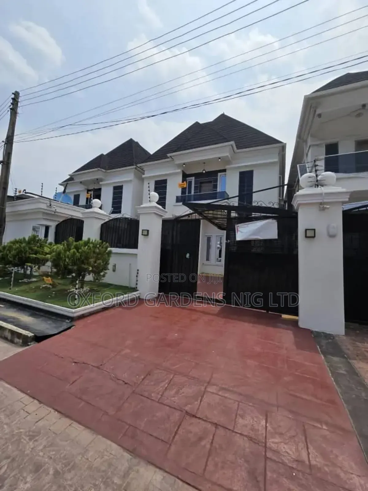 4bdrm Duplex in Bera Estate, Chevron for sale in Chevron