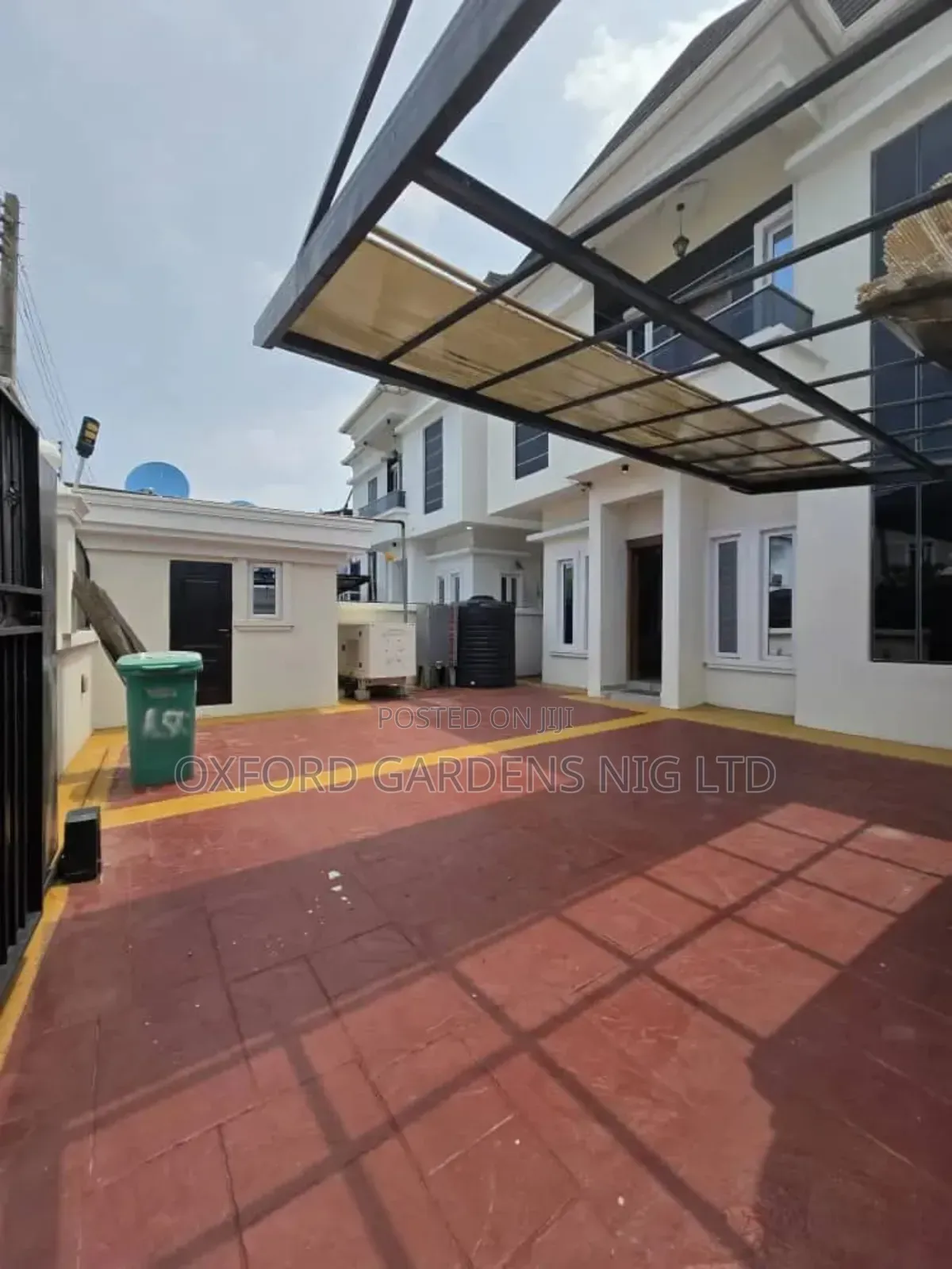 4bdrm Duplex in Bera Estate, Chevron for sale in Chevron