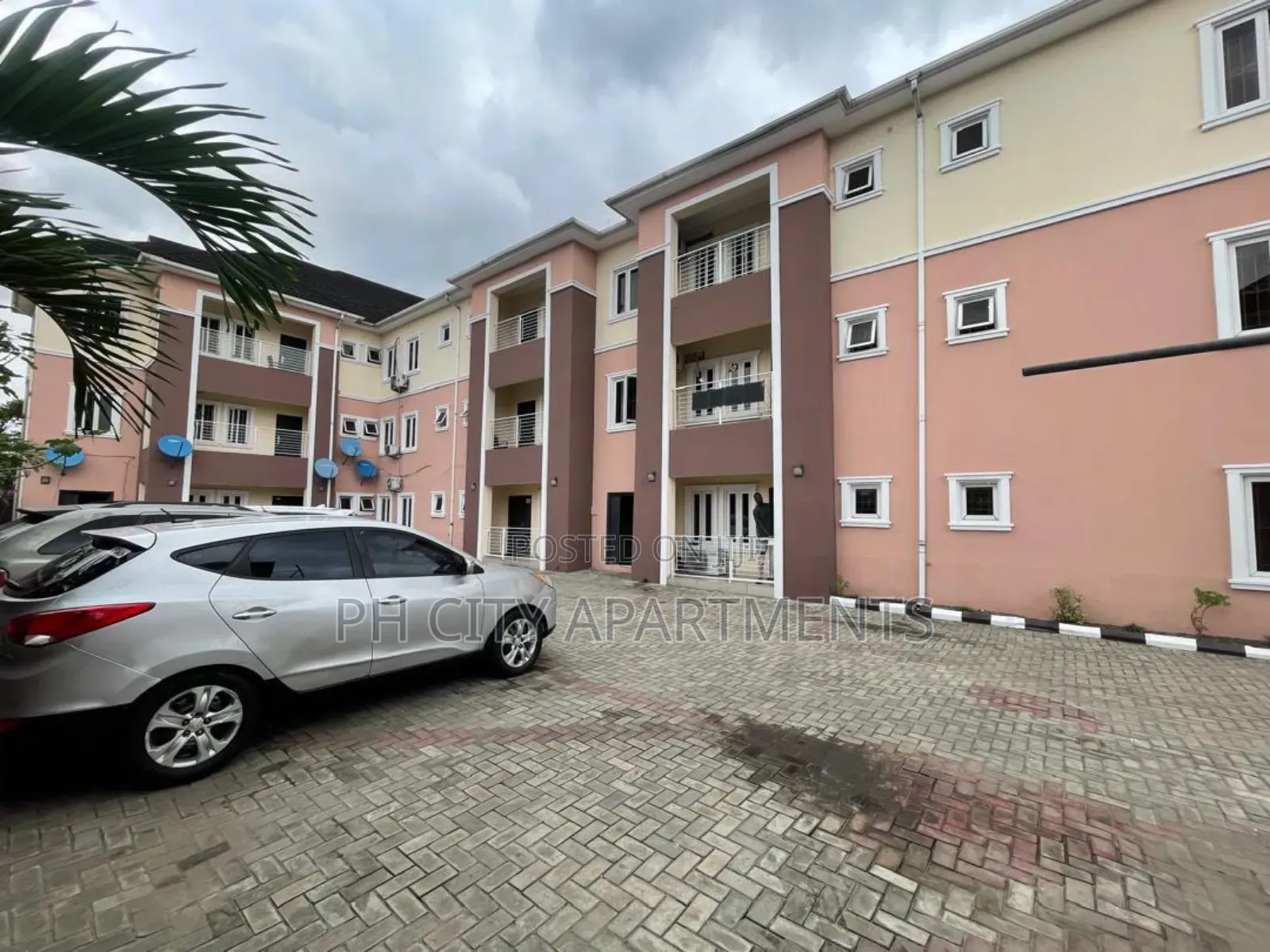 2bdrm Block of Flats in GRA Phase 3 / Port-Harcourt for rent in GRA Phase 3 / Port-Harcourt