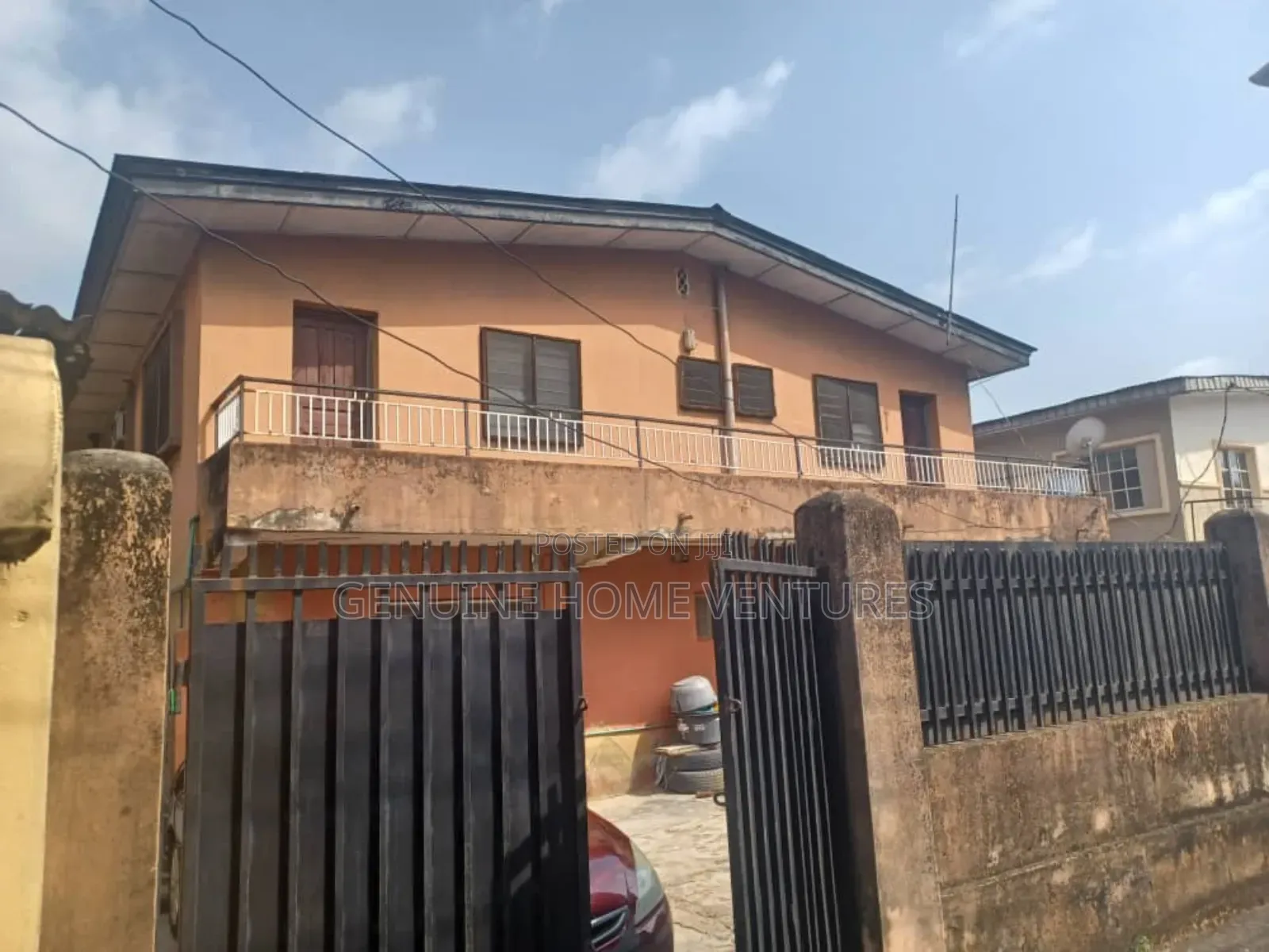 12bdrm Block of Flats in Aguda / Surulere for sale in Aguda / Surulere