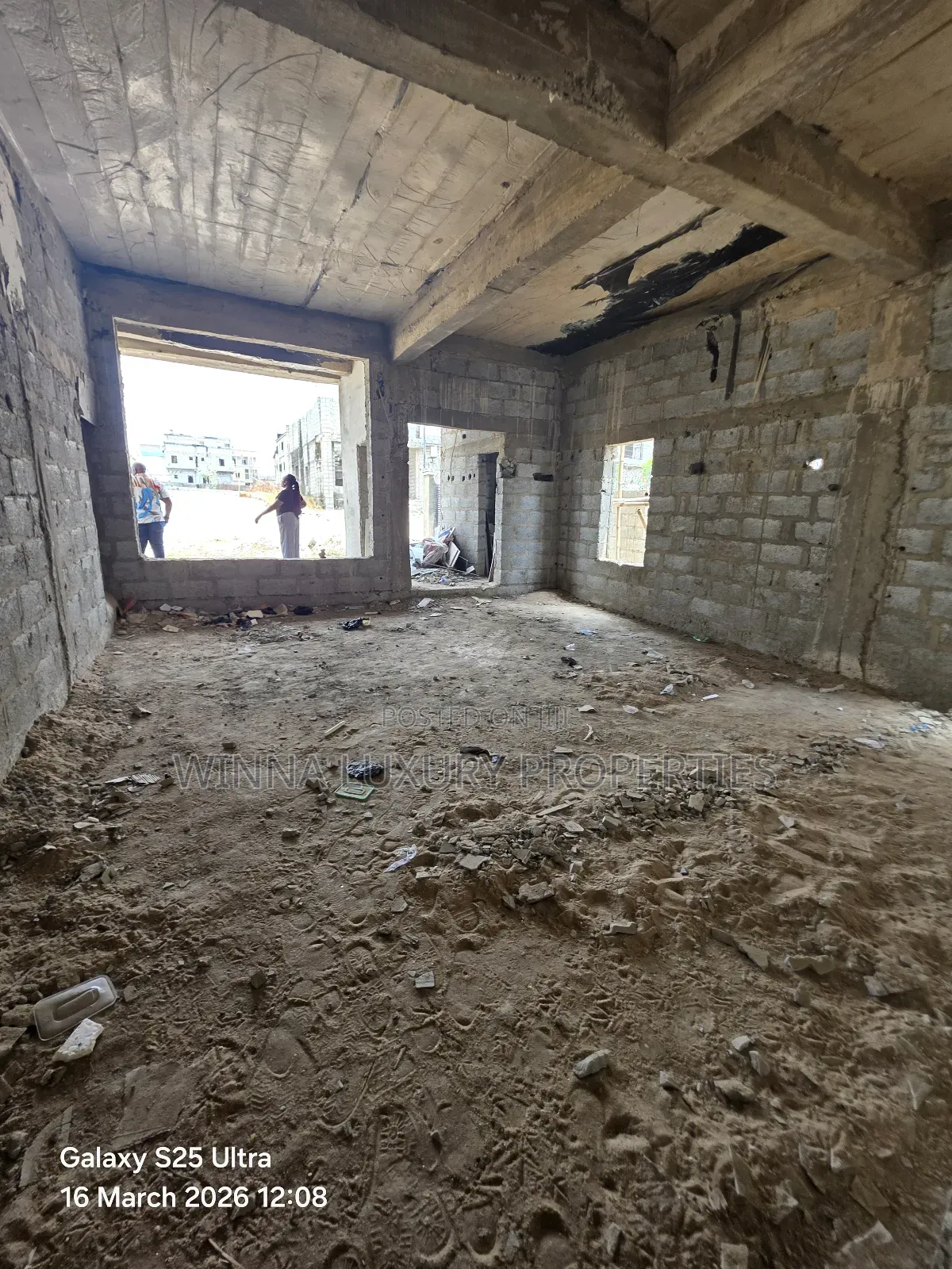 6bdrm Duplex in Aiben, Lugbe District for sale in Lugbe District