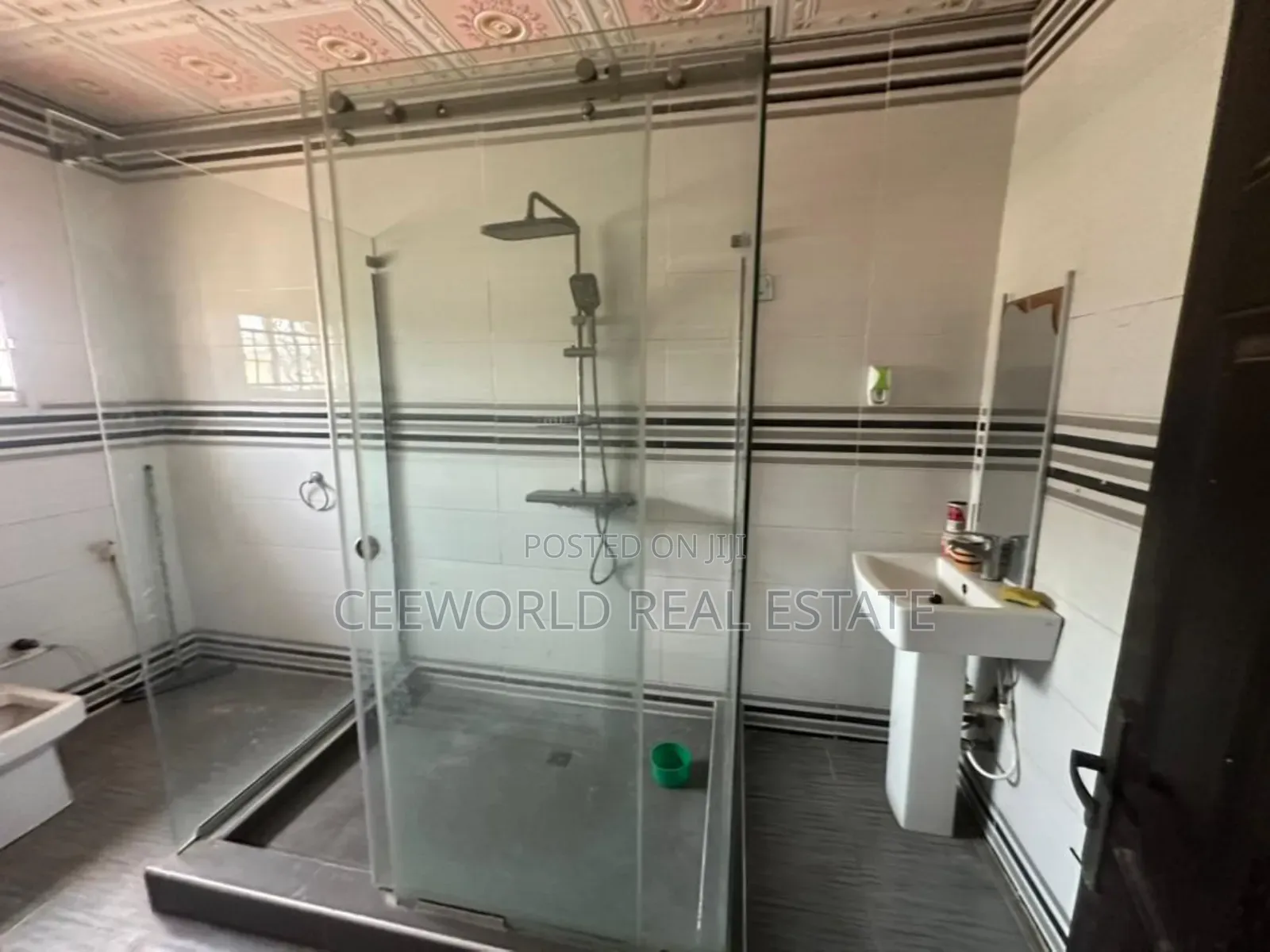 4bdrm Bungalow in Arapaja Estate, Odo Ona for rent in Odo Ona