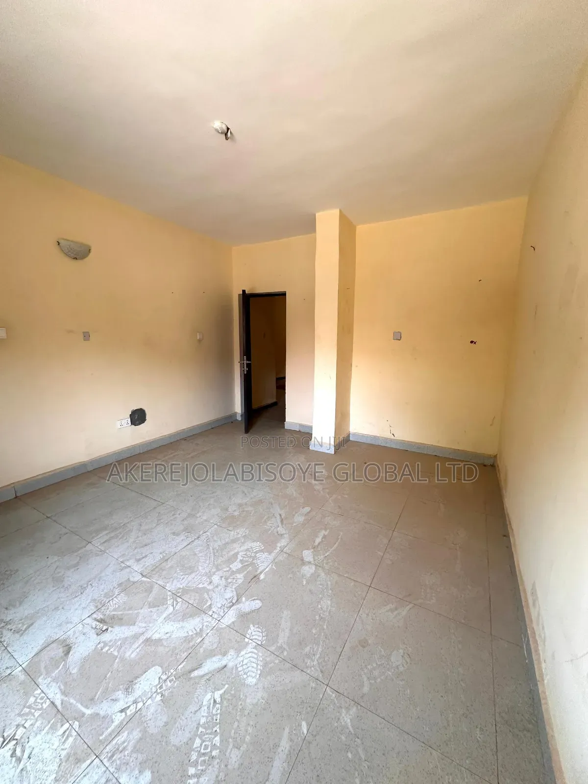 3bdrm Apartment in Gwarinpa Main, Life Camp for rent in Life Camp