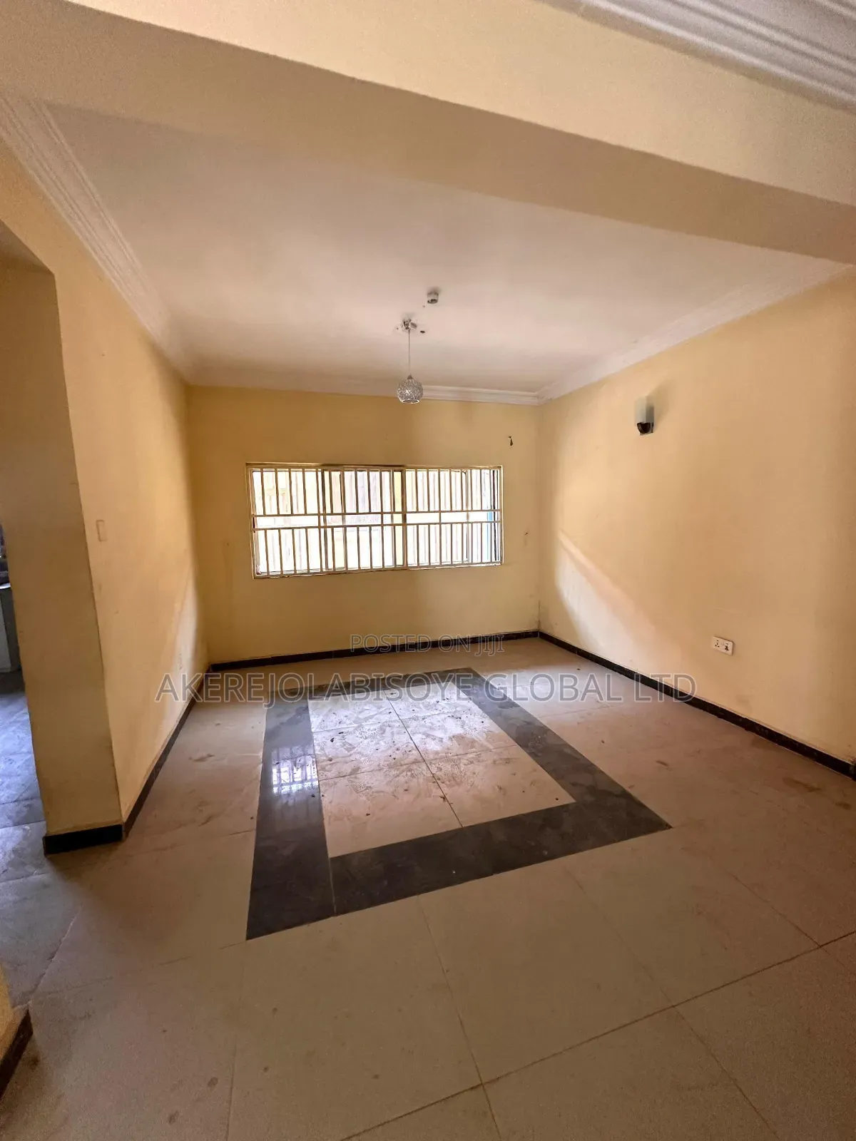 3bdrm Apartment in Gwarinpa Main, Life Camp for rent in Life Camp