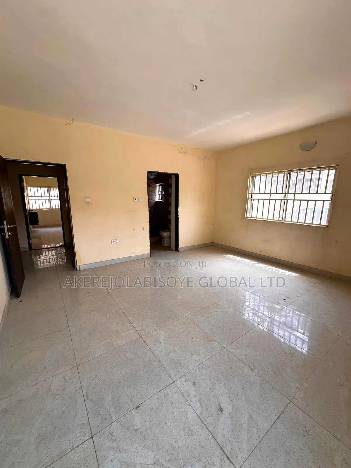 3bdrm Apartment in Gwarinpa Main, Life Camp for rent in Life Camp