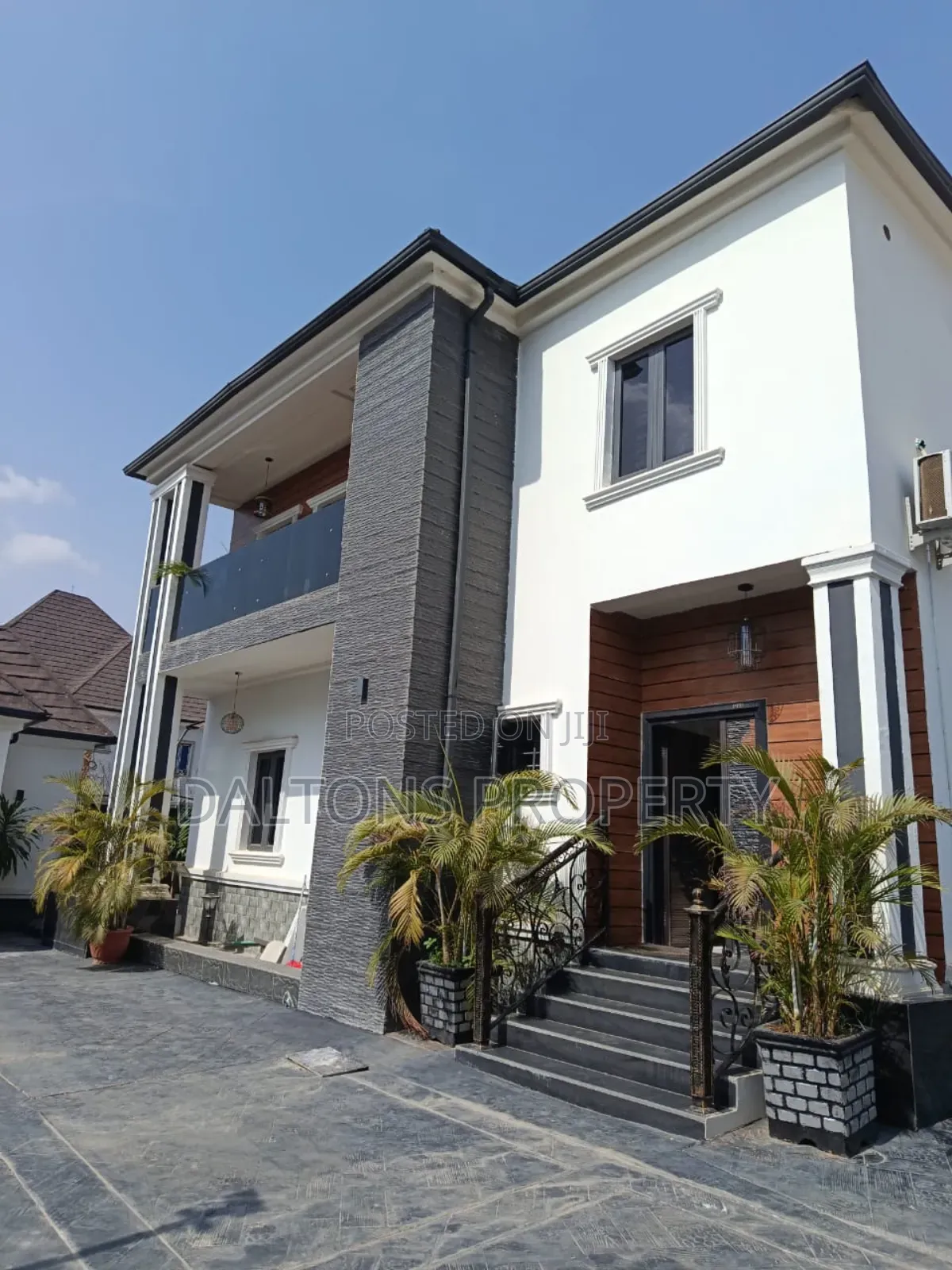 4bdrm Duplex in Sally Homes, Sabon Lugbe for sale in Sabon Lugbe