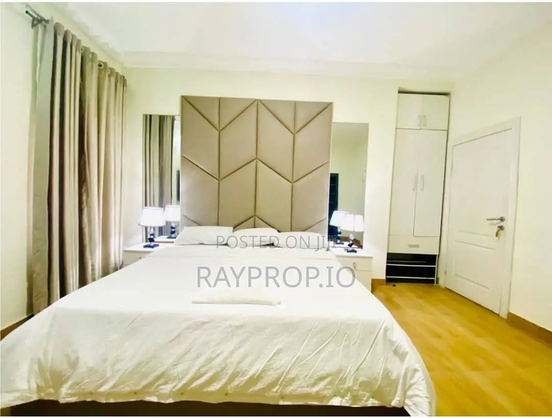 11f9f6xf - 3 Bedroom Shortlet in Maryland Ikeja in Agidingbi